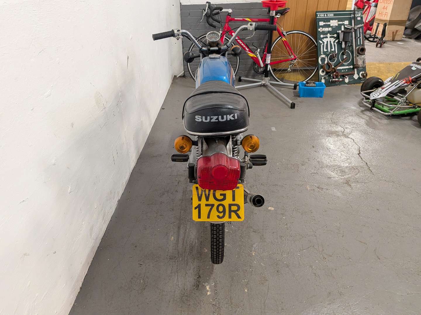 <p>1977 SUZUKI AP50</p>