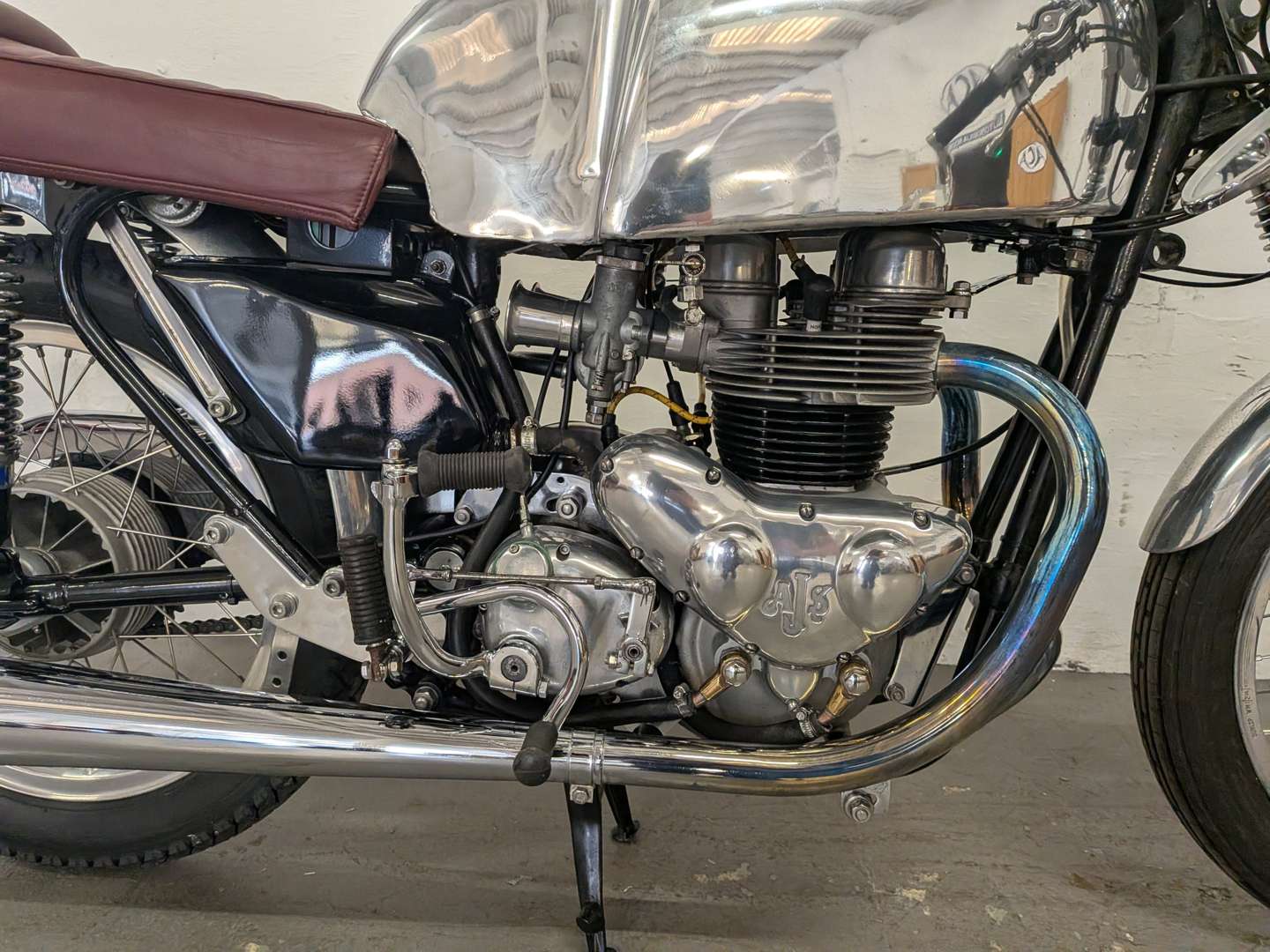 <p>1962 AJS 650 MODEL 31 CAFE RACER</p>