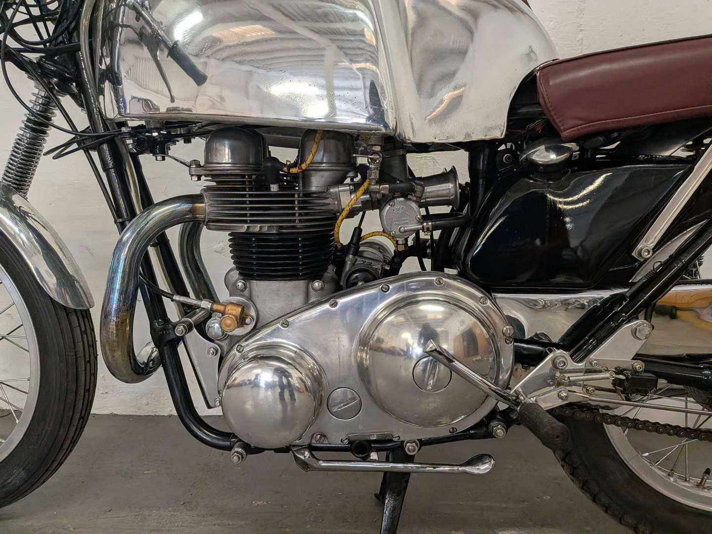 <p>1962 AJS 650 MODEL 31 CAFE RACER</p>