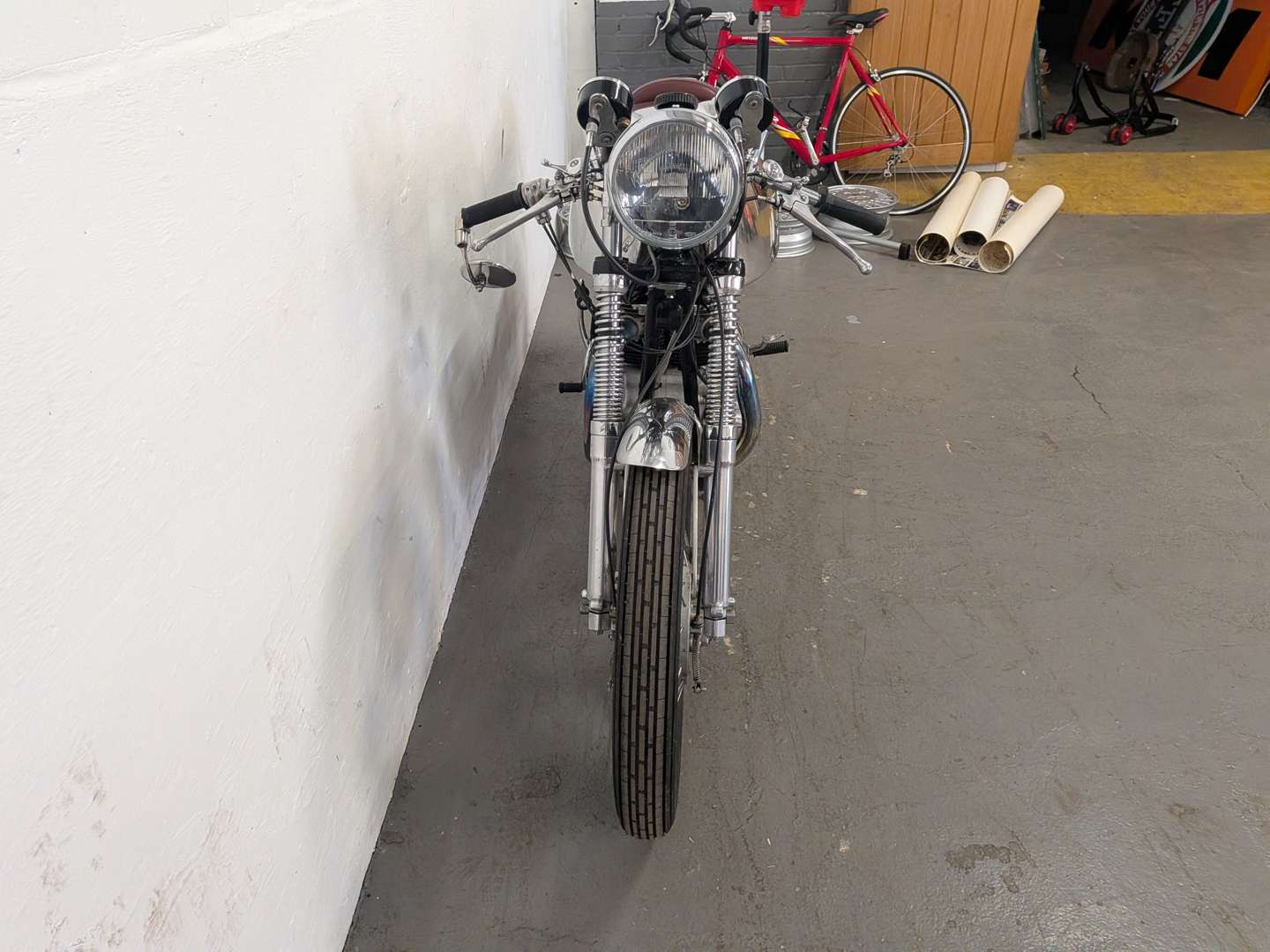 <p>1962 AJS 650 MODEL 31 CAFE RACER</p>