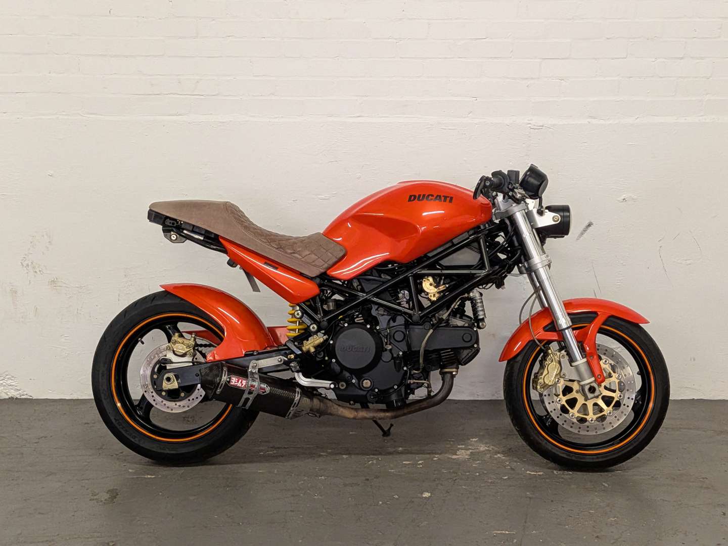 <p>2004 DUCATI M800 DARK 03</p>