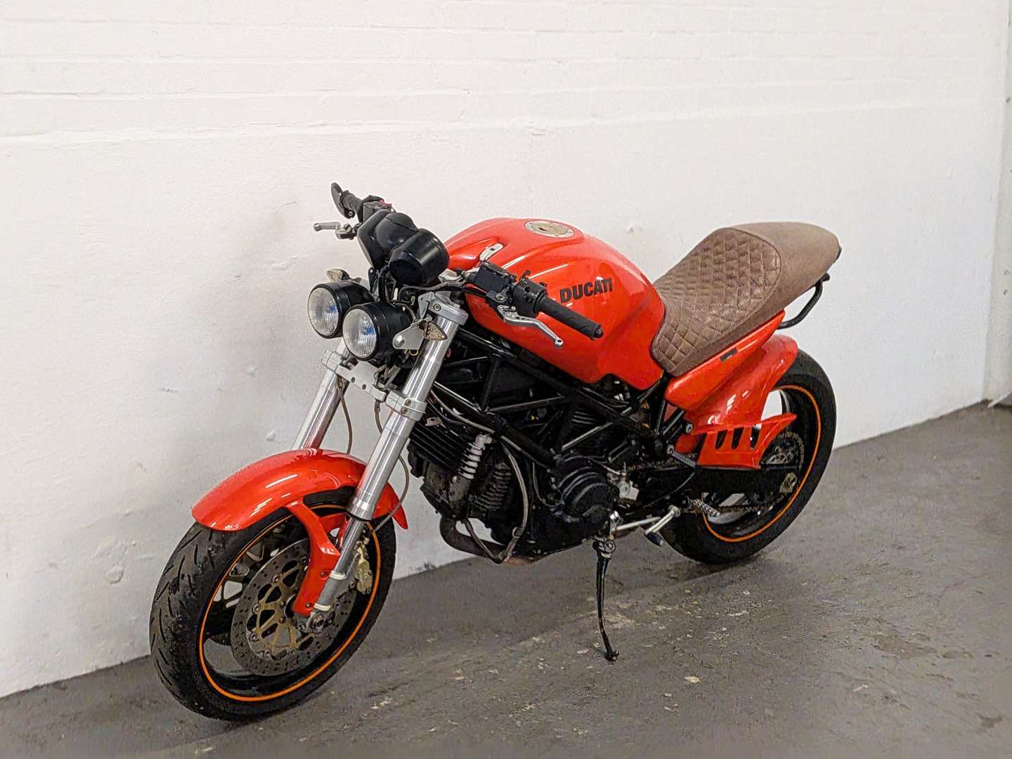 <p>2004 DUCATI M800 DARK 03</p>