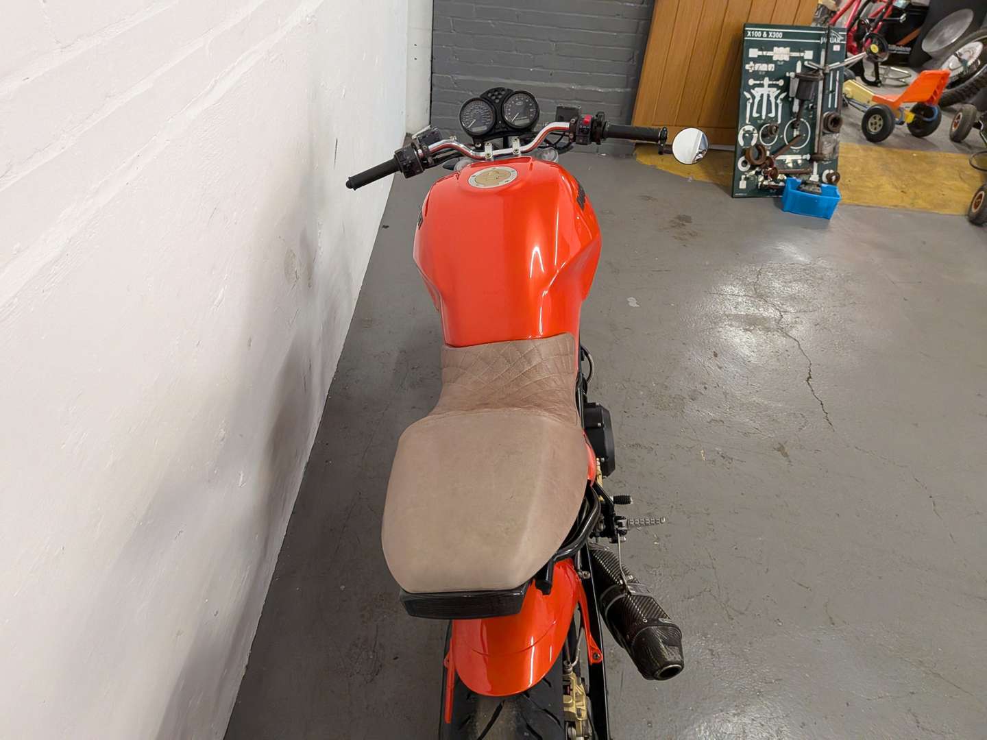 <p>2004 DUCATI M800 DARK 03</p>