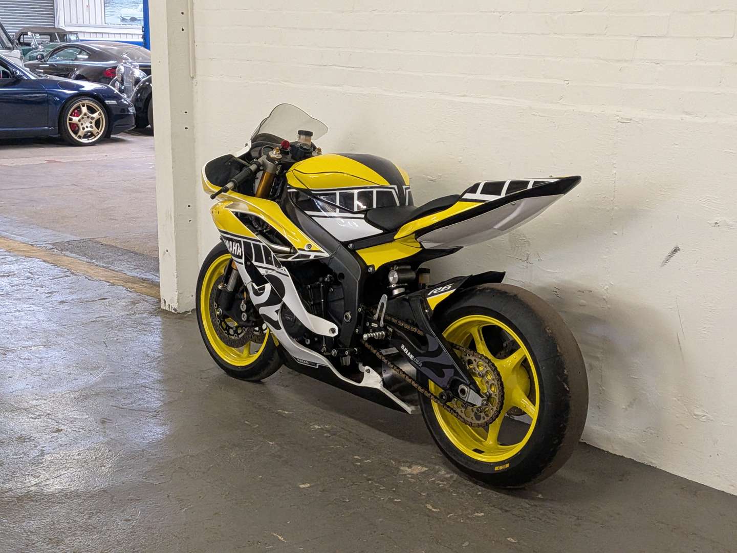 <p>2013 YAMAHA R6 TRACK BIKE</p>