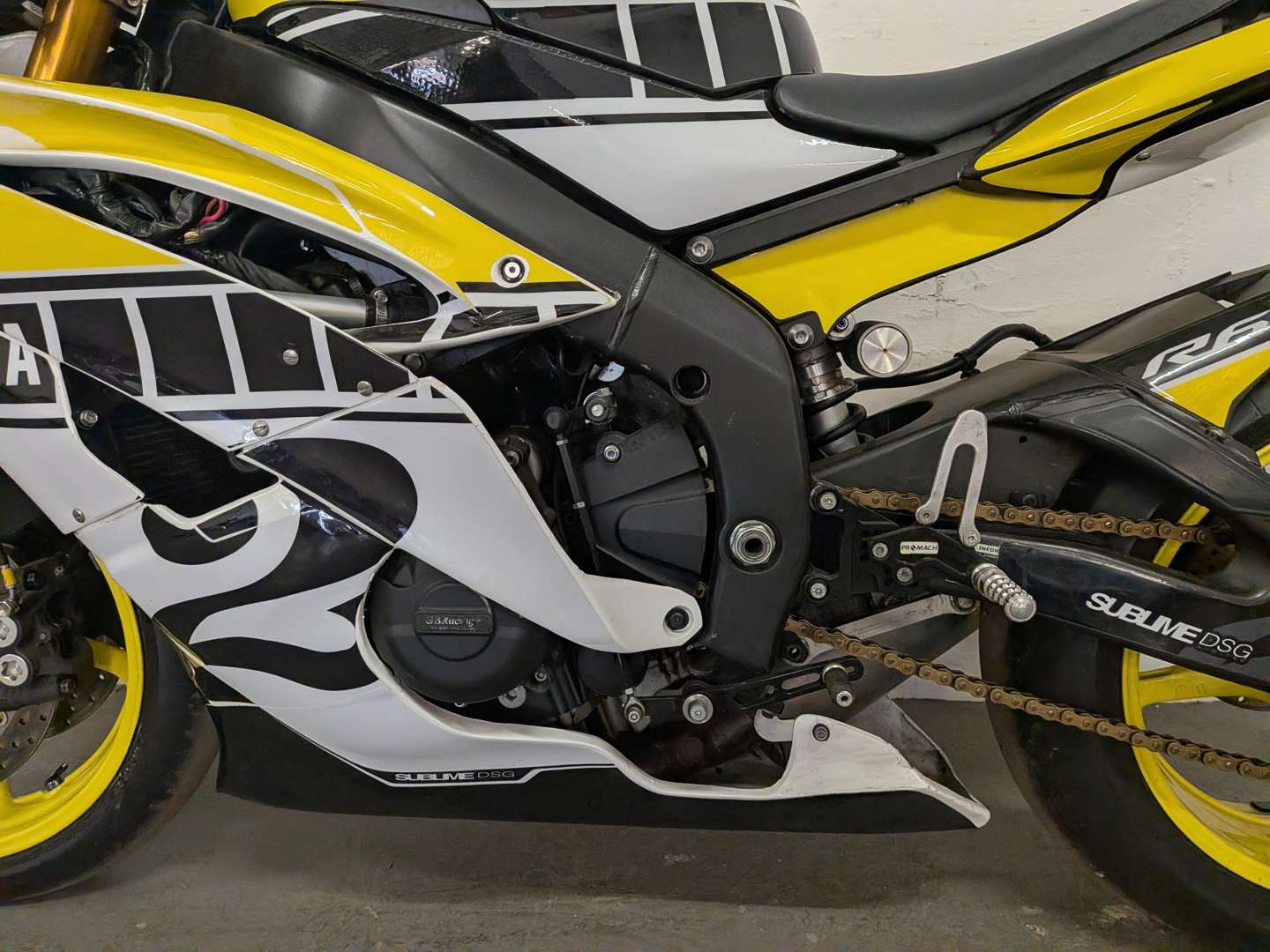 <p>2013 YAMAHA R6 TRACK BIKE</p>