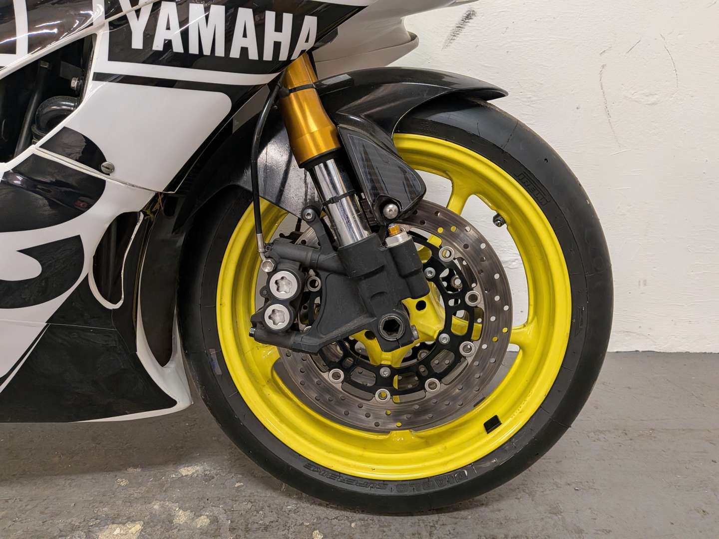 <p>2013 YAMAHA R6 TRACK BIKE</p>