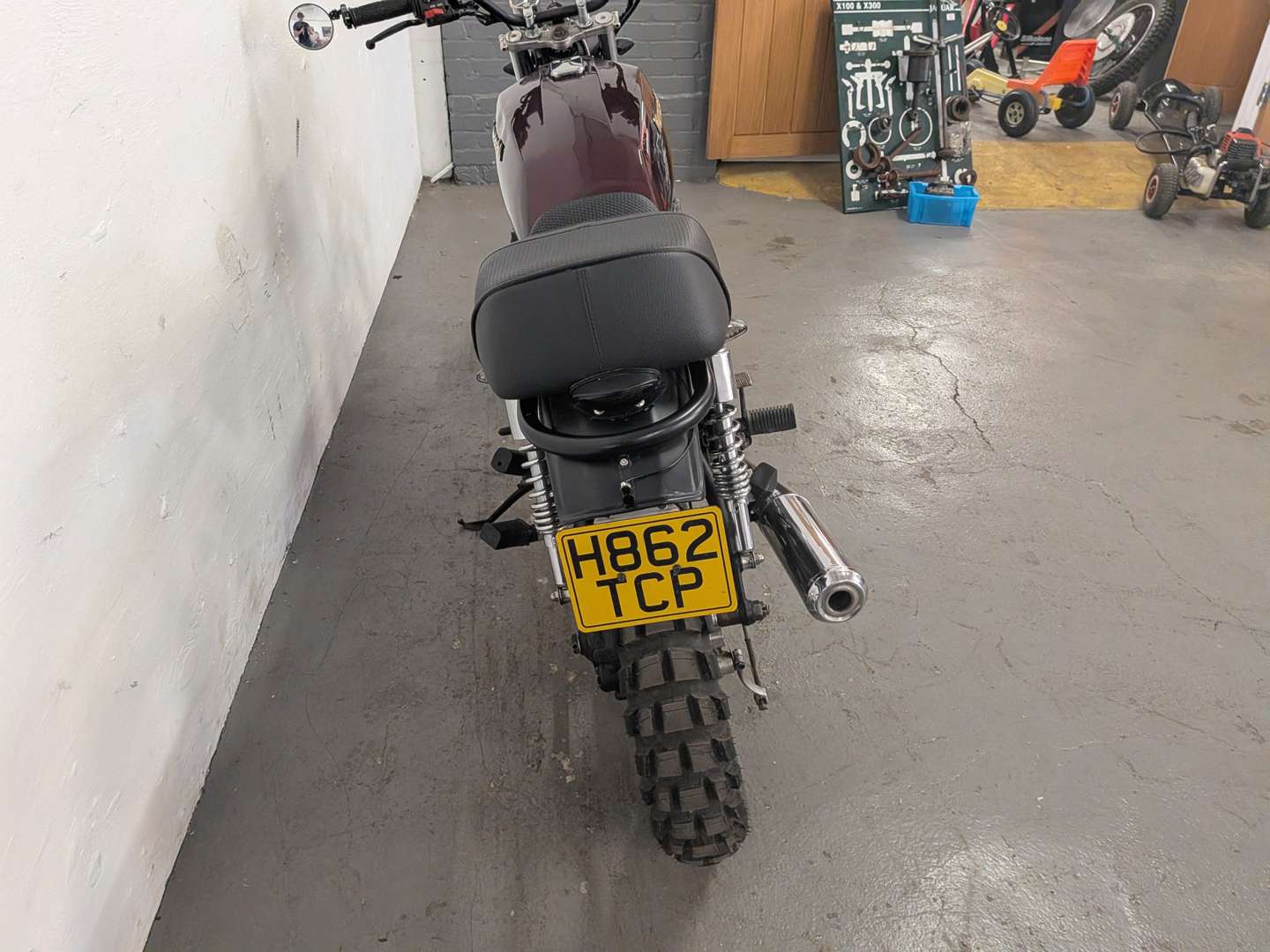 <p>1990 KAWASAKI GT550 G4</p>