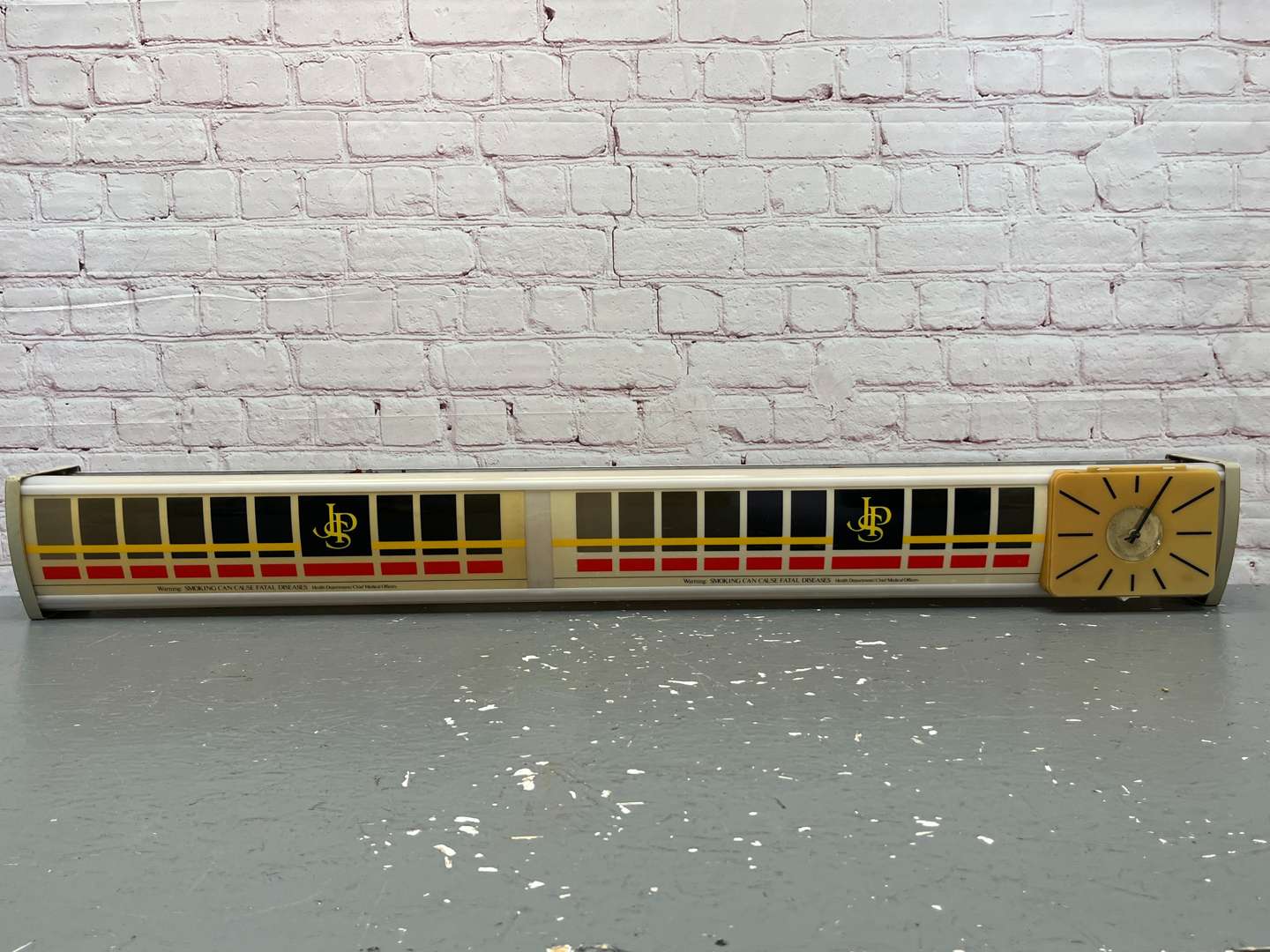 <p>John Players Special 1970's Illuminated Sign With Built In Clock a/f</p>