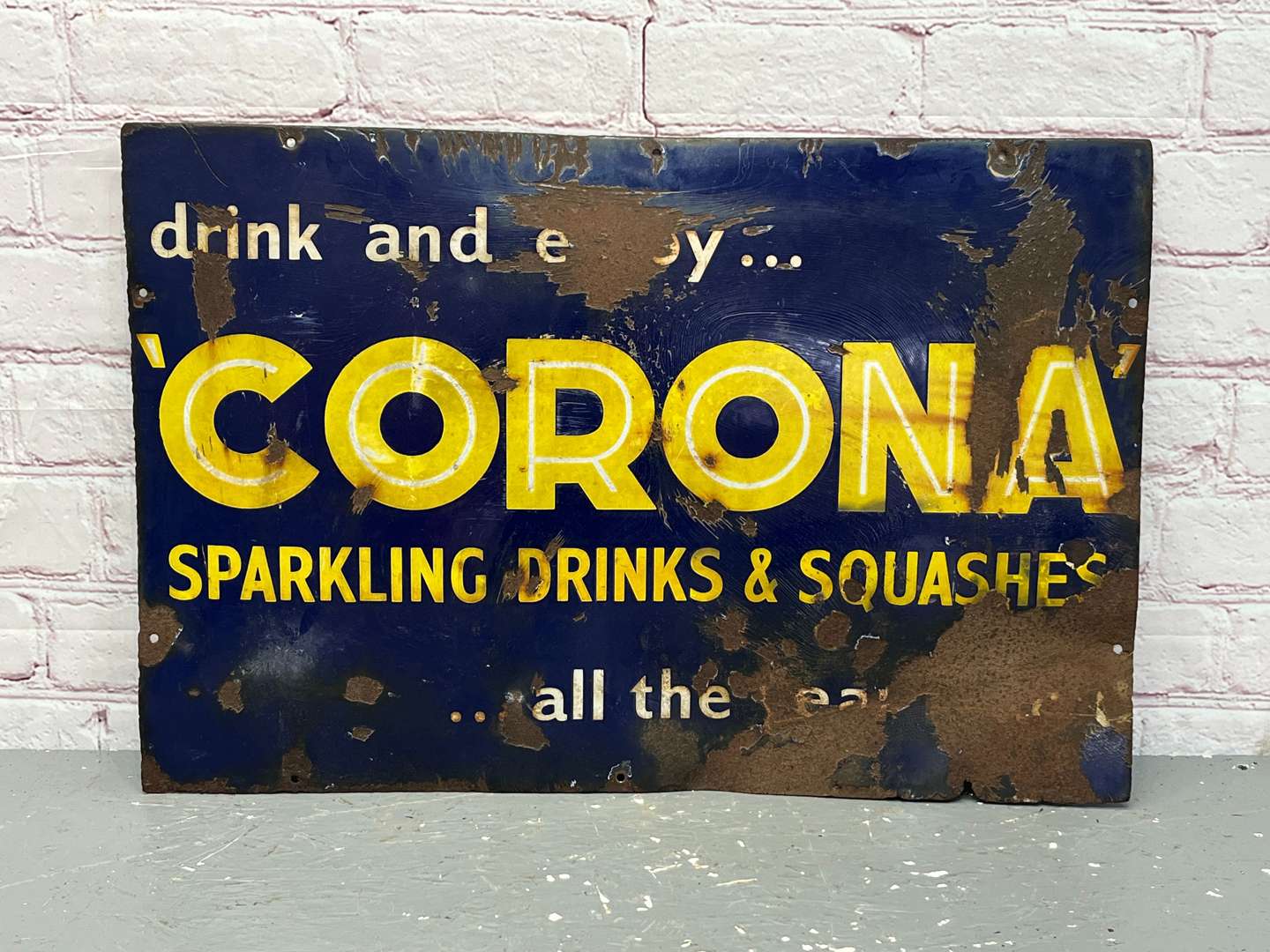 <p>Corona Sparkling Drinks & Squashes Enamel Sign</p>