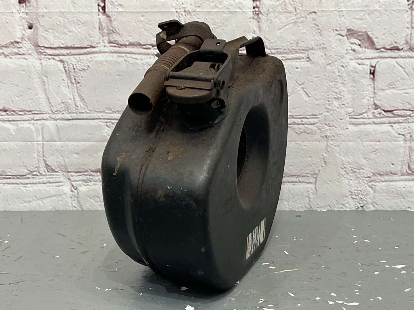 <p>BMW Bellino Rare Fuel Can</p>