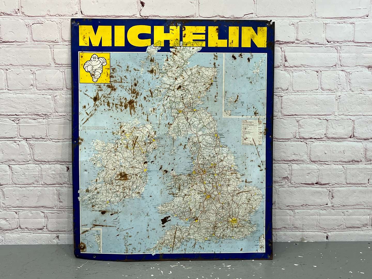 <p>Tin Michelin Map Sign</p>