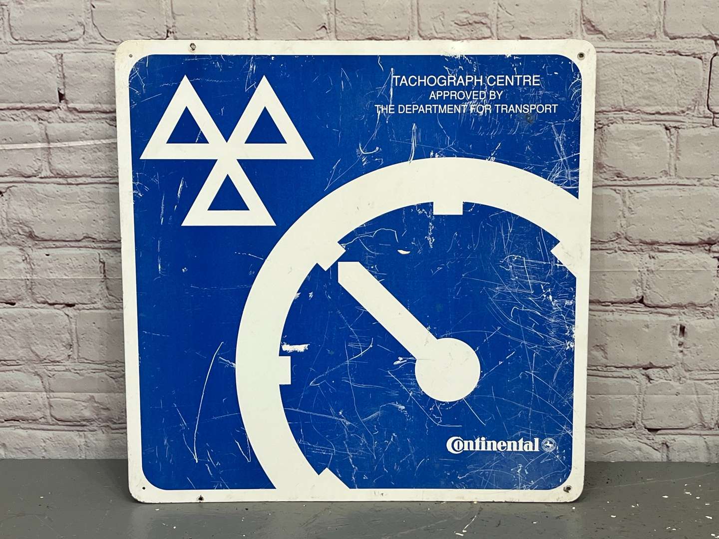<p>Continental Tachograph Centre Aluminium MOT Sign</p>