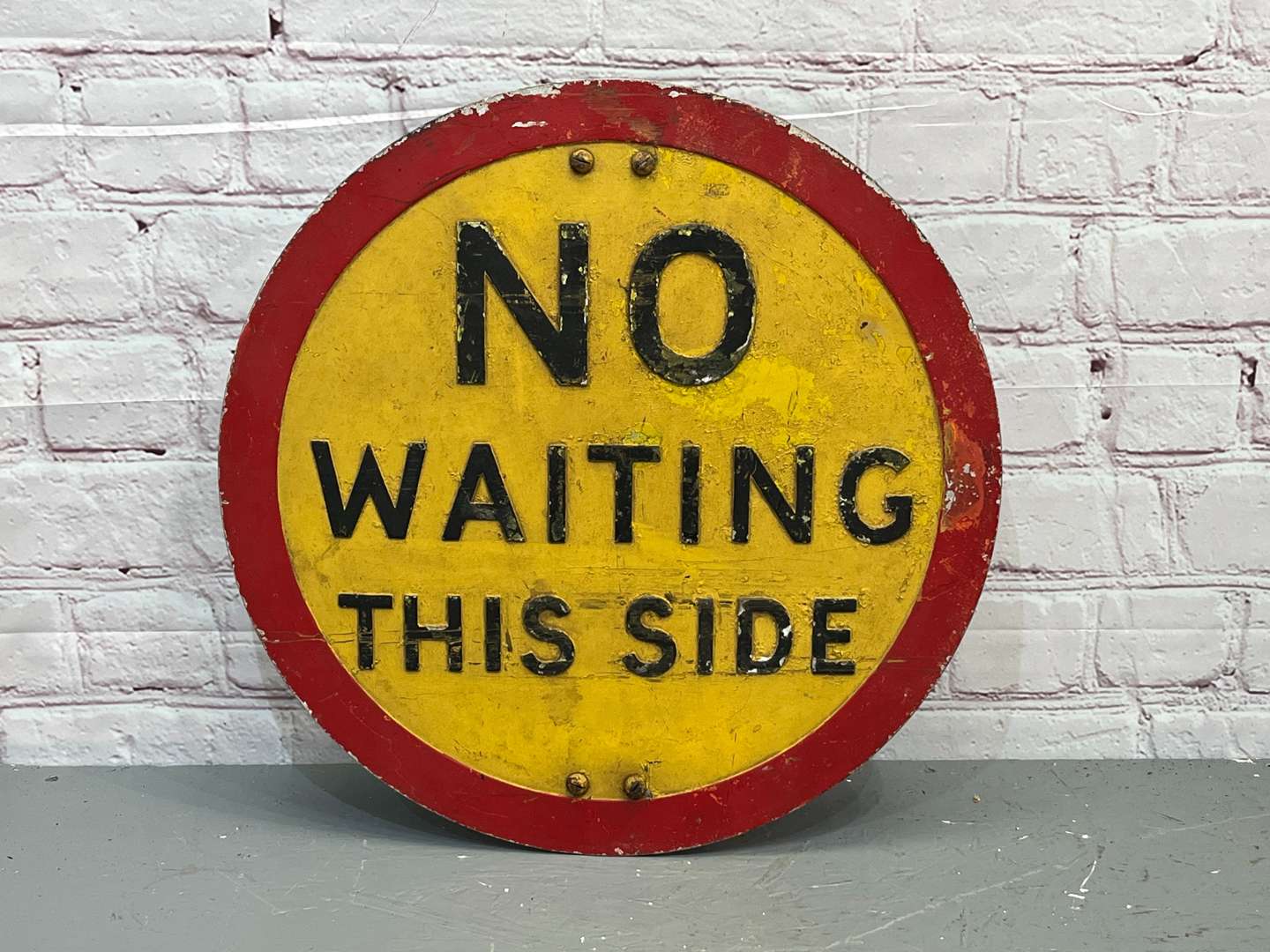 <p>Railway “No Waiting This Side” Pole Sign</p>