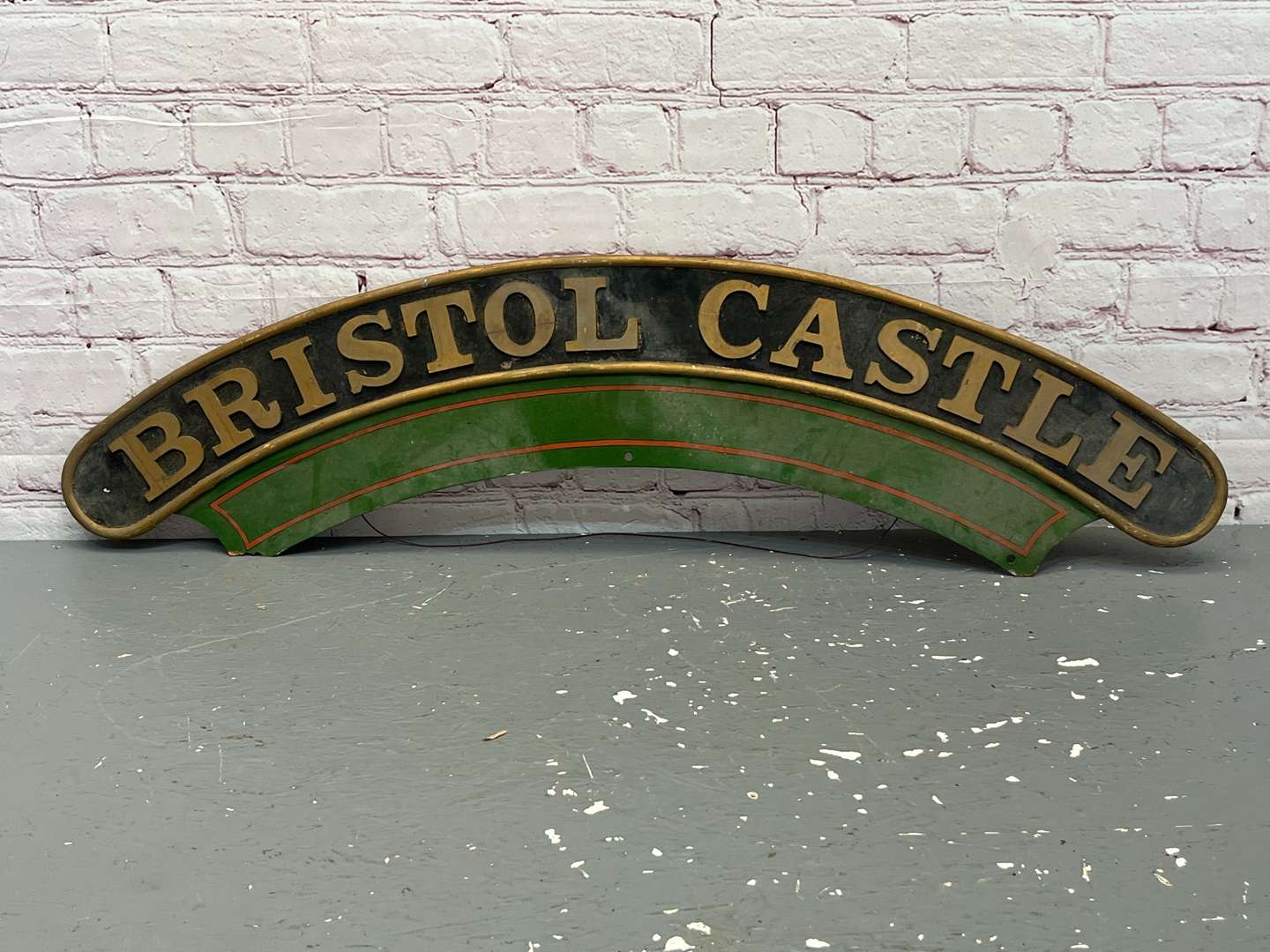 <p>Railway (GWR) Liveried Wooden Locomotive Name Plate</p>