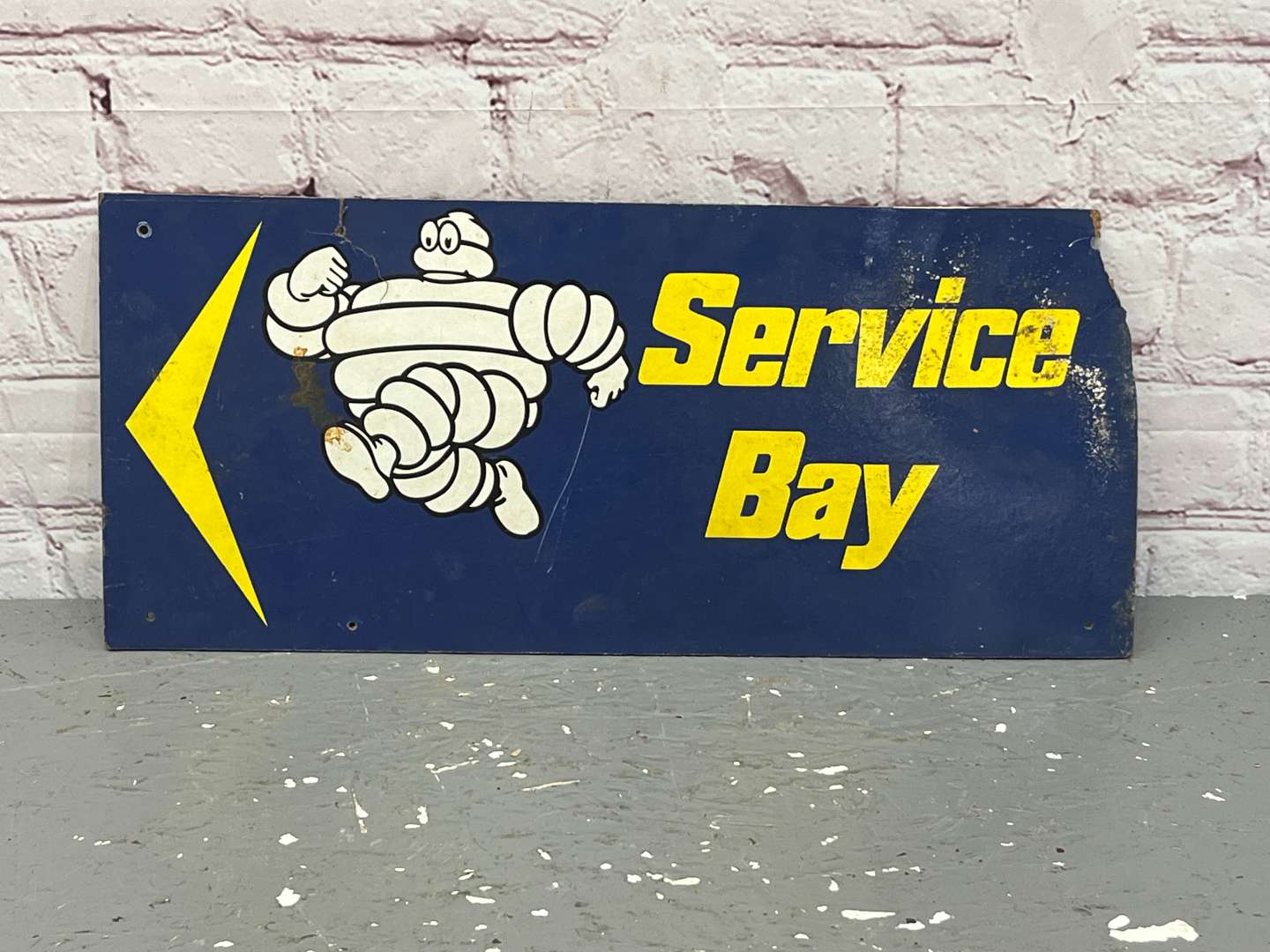 <p>Michelin Service Bay on Board a/f</p>