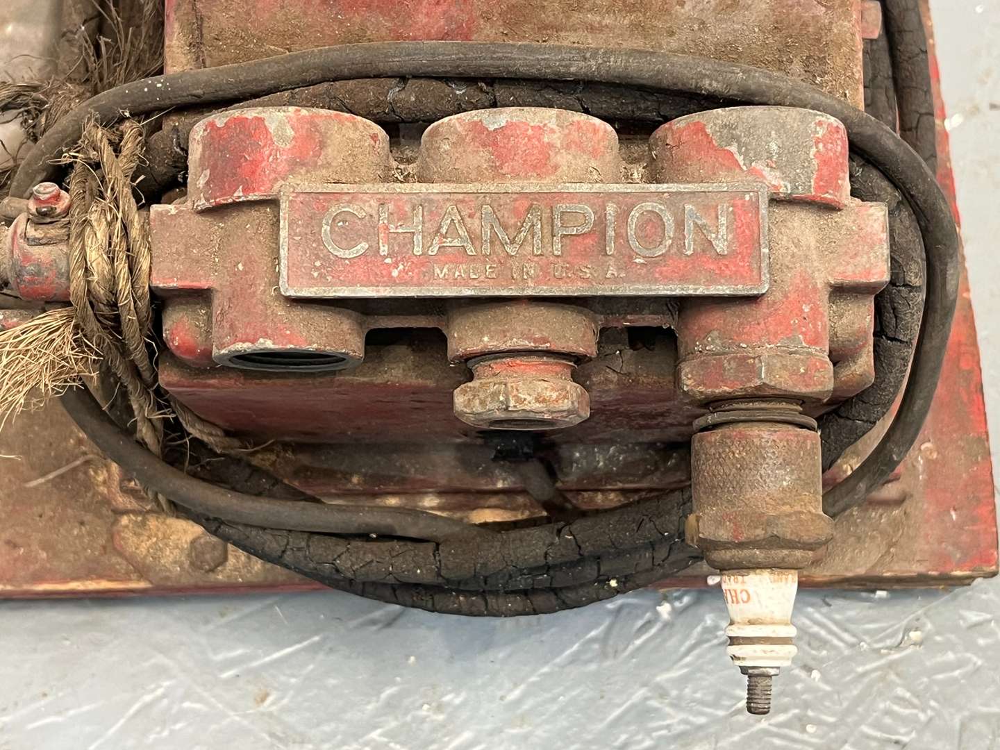 <p>Vintage Champion Spark Plug Cleaner</p>