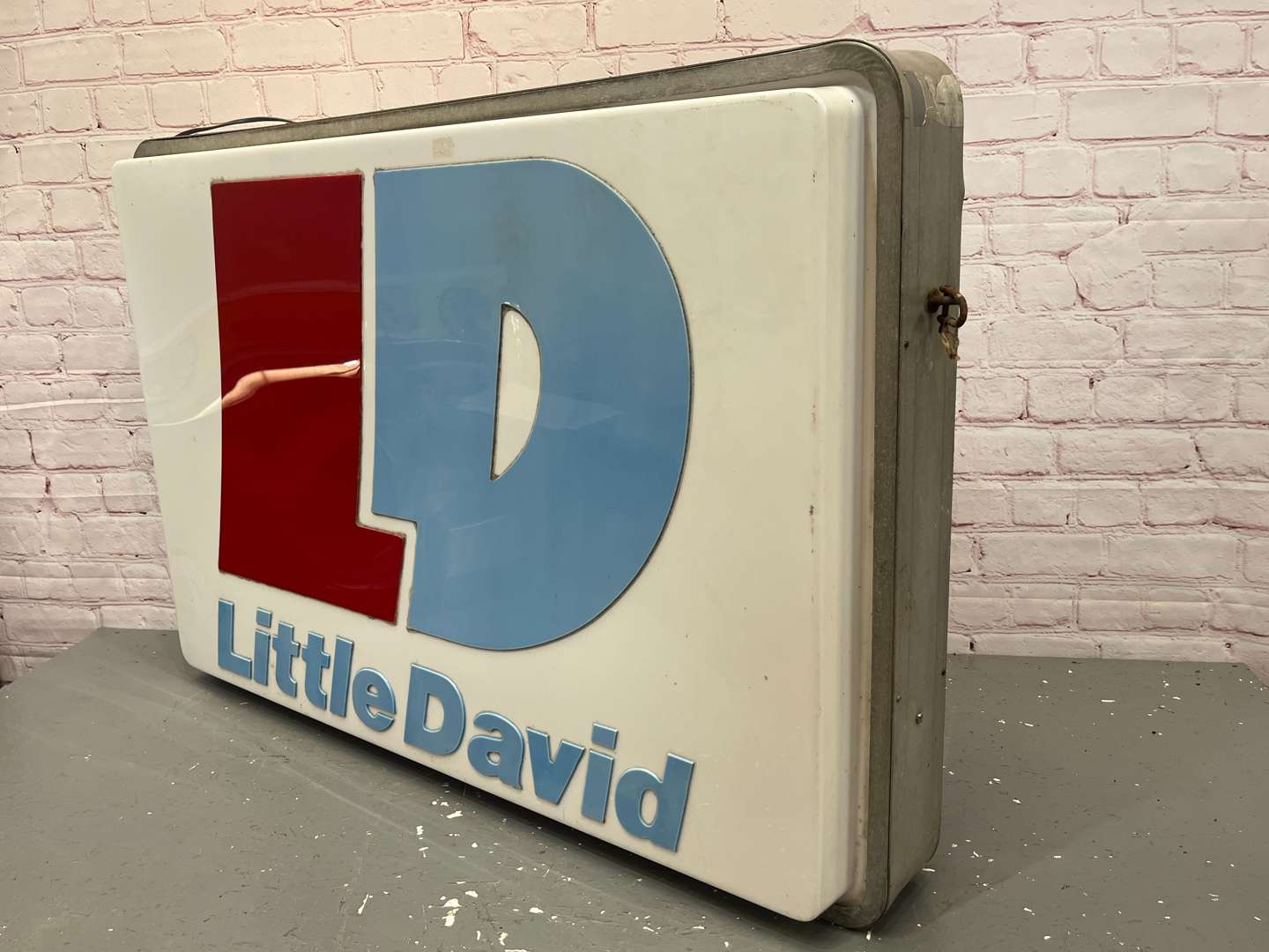 <p>Large Little David Illuminated Double Sided Dealership Sign a/f</p>