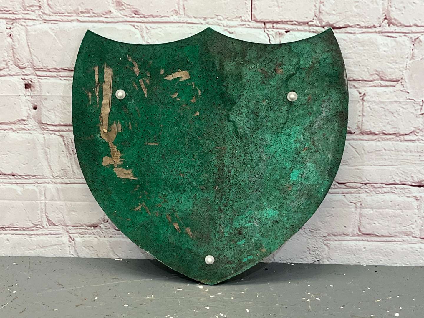 <p>BP Moulded Plastic Shield Emblem Sign</p>