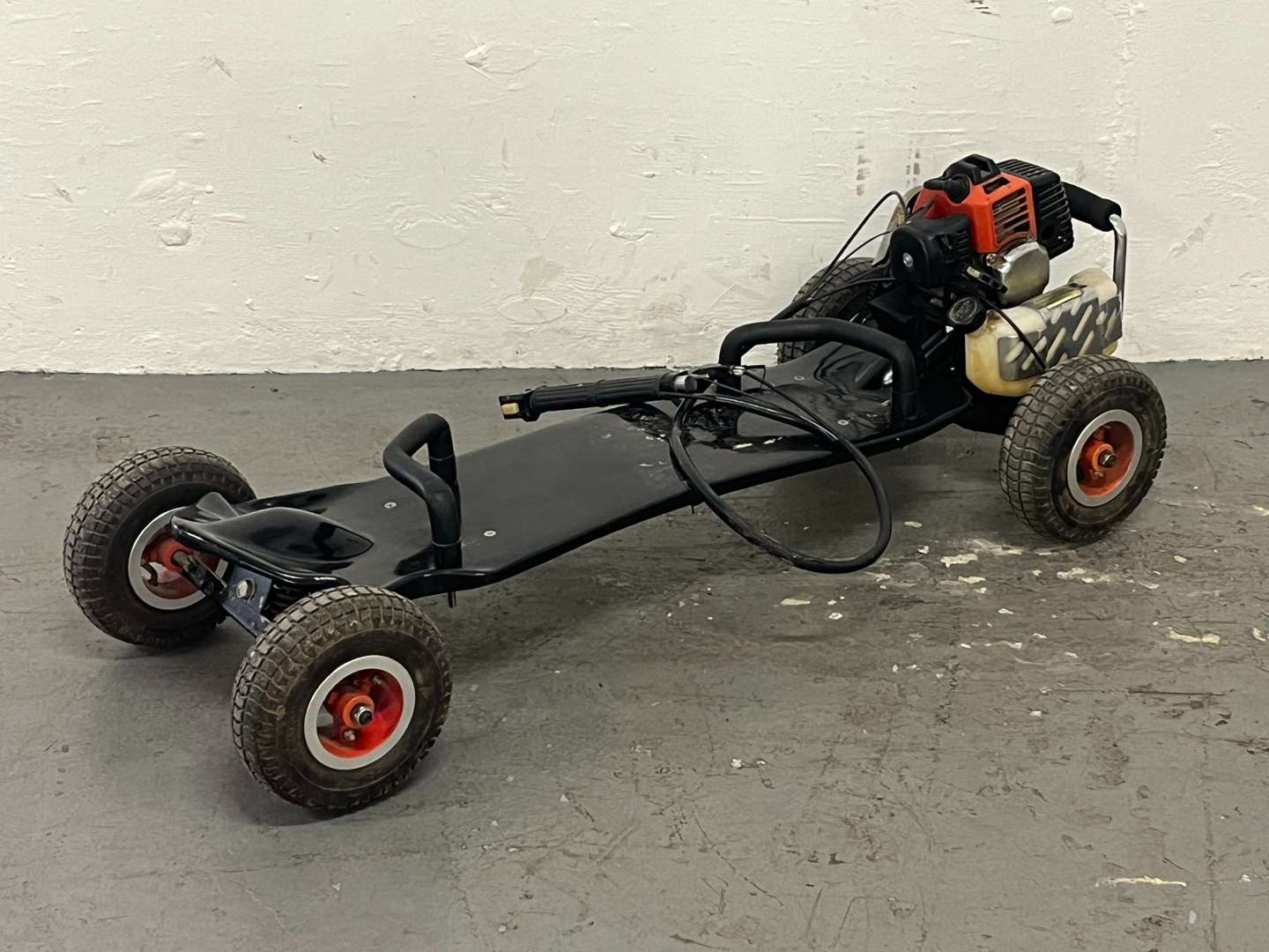 <p>Petrol Powered Skate Board</p>