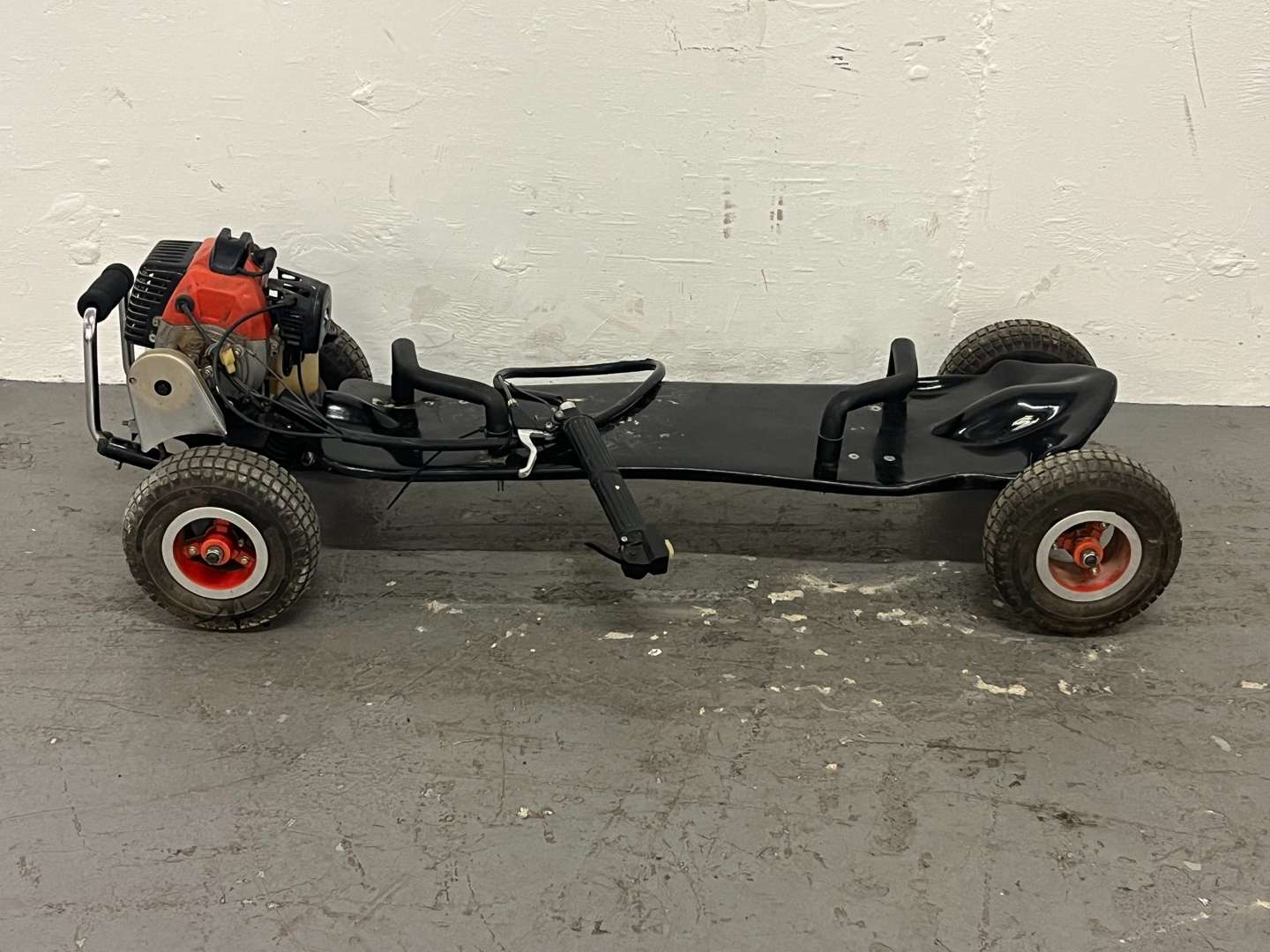 <p>Petrol Powered Skate Board</p>