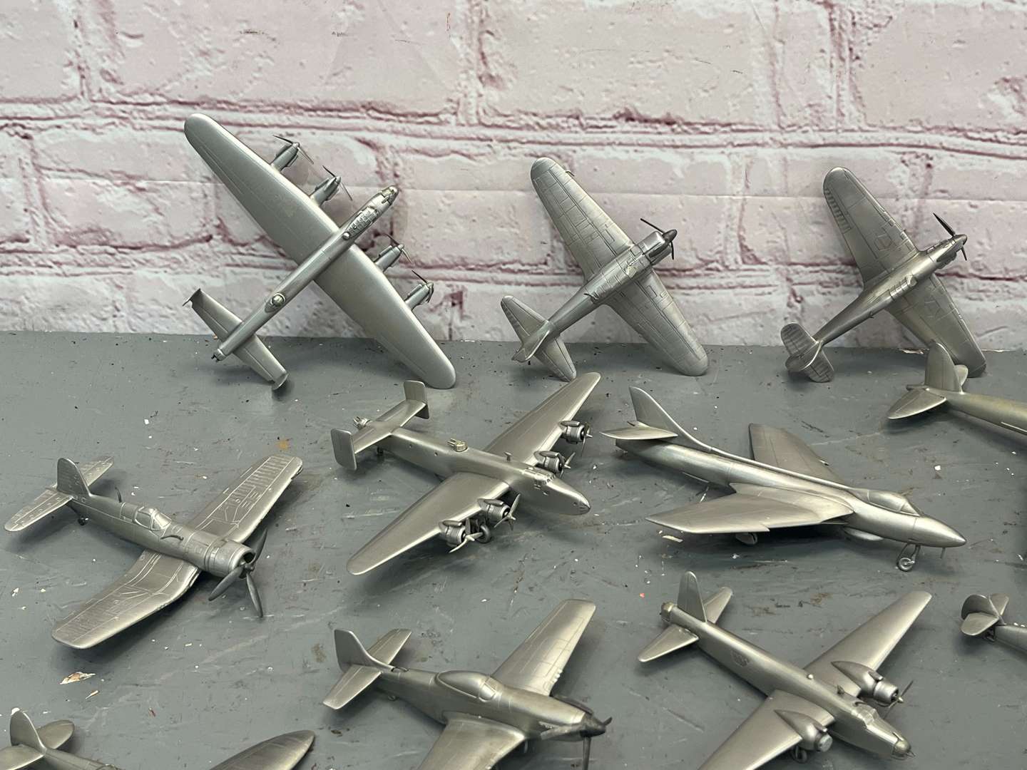 <p>Quantity Lead Based Model Aeroplanes</p>