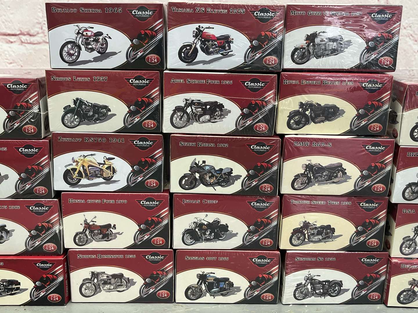 <p>Quantity of Boxed Classic Motorcycles & Maisto Boxed Cars</p>