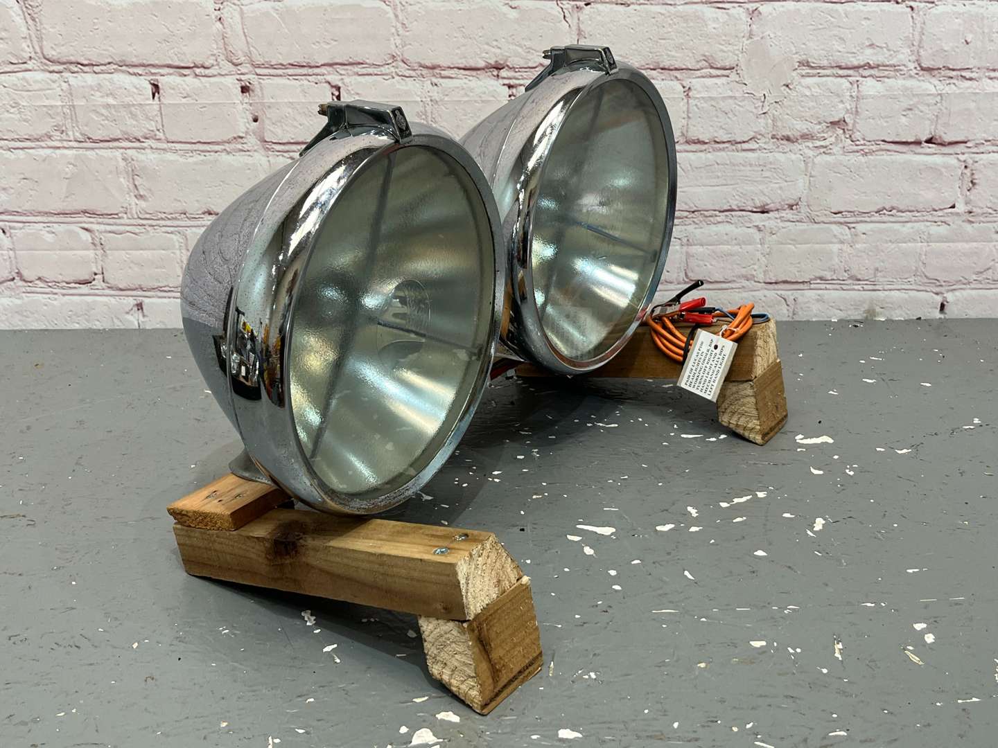 <p>Pair of P100 Lucas Headlights</p>