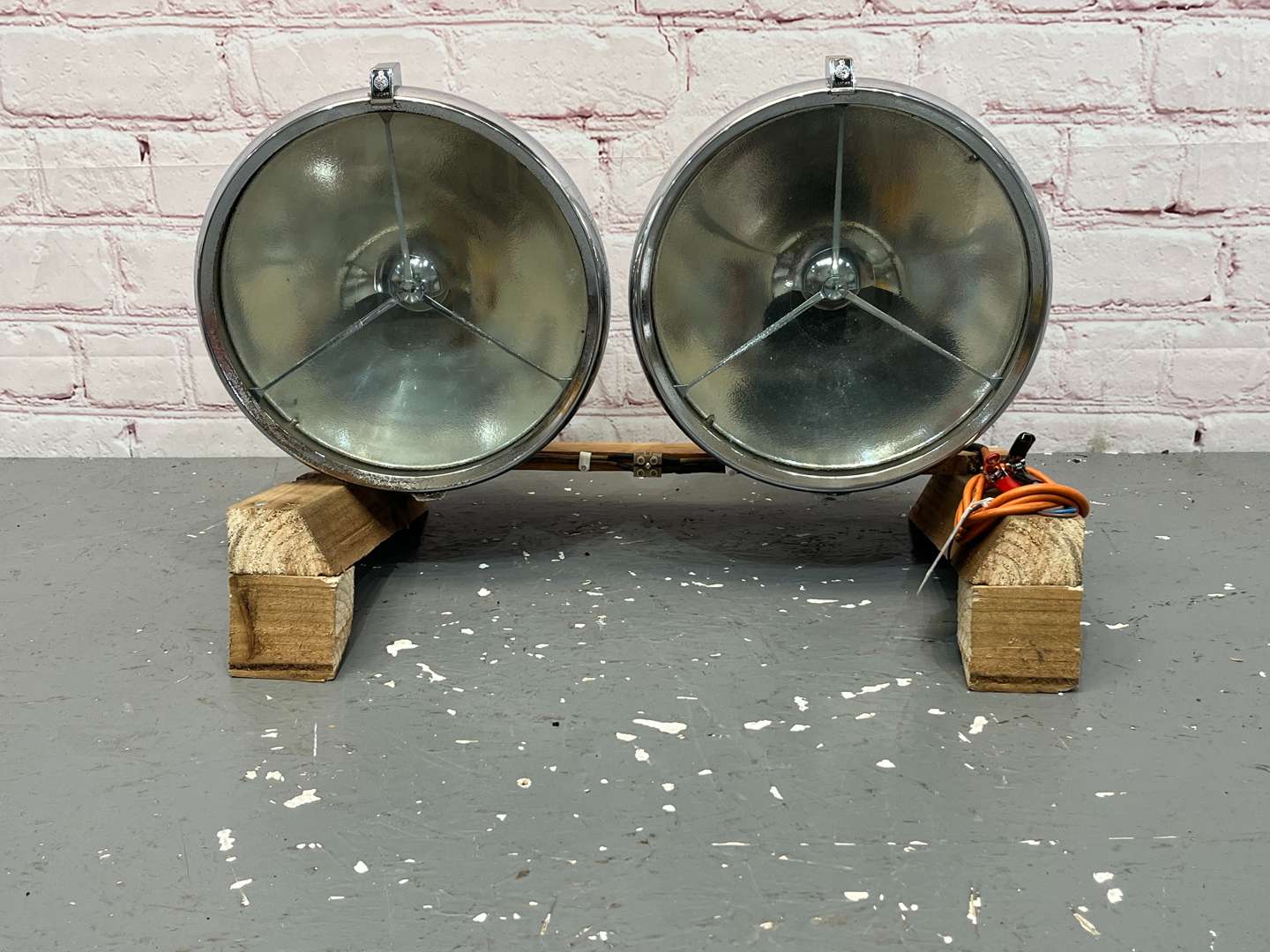 <p>Pair of P100 Lucas Headlights</p>