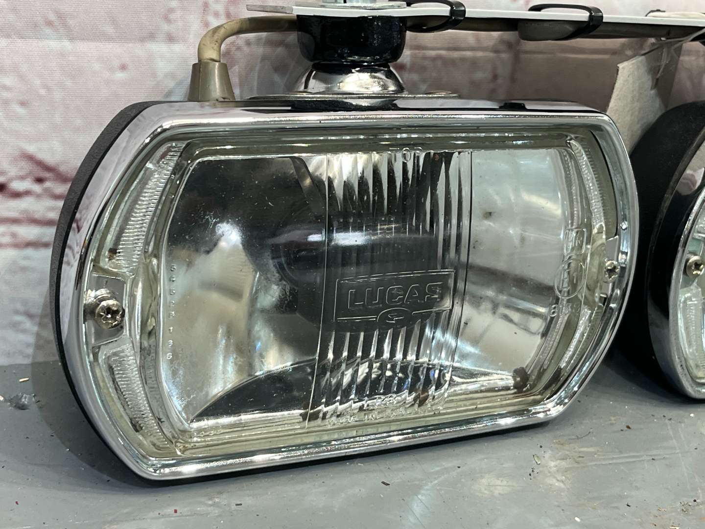 <p>Pair of Lucas Square Eight Spot Lights</p>