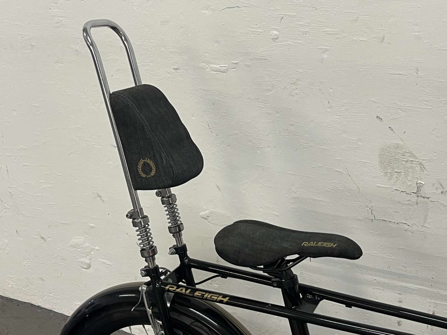 <p>JPS Liveried Special Edition&nbsp;Raleigh Chopper&nbsp;</p>