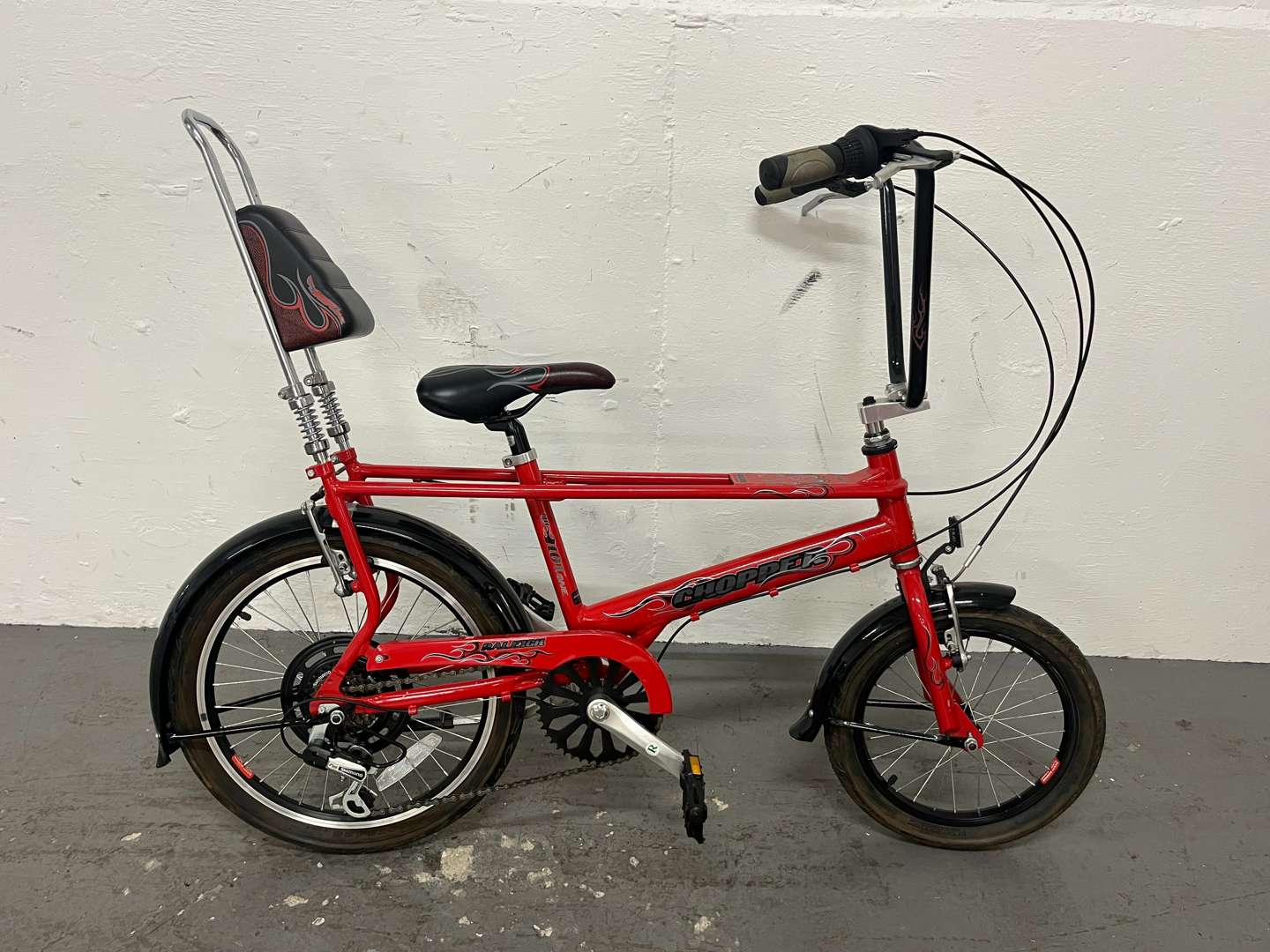 <p>Mk III “The Hot One” Limited Edition Raleigh Chopper</p>