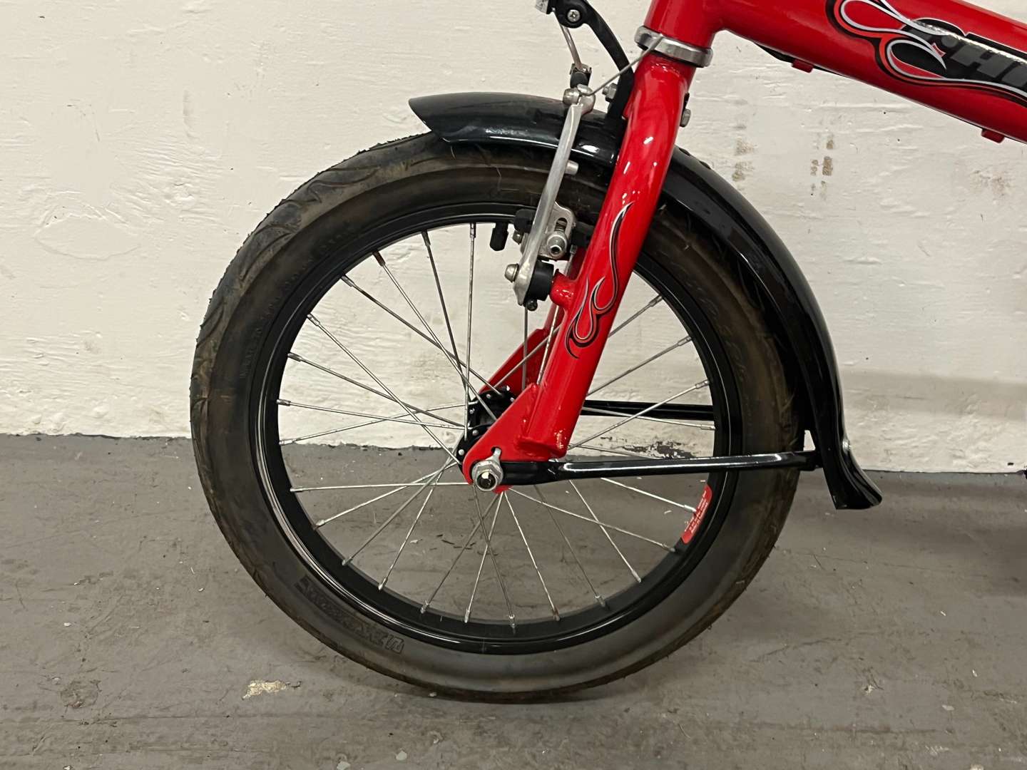 <p>Mk III “The Hot One” Limited Edition Raleigh Chopper</p>