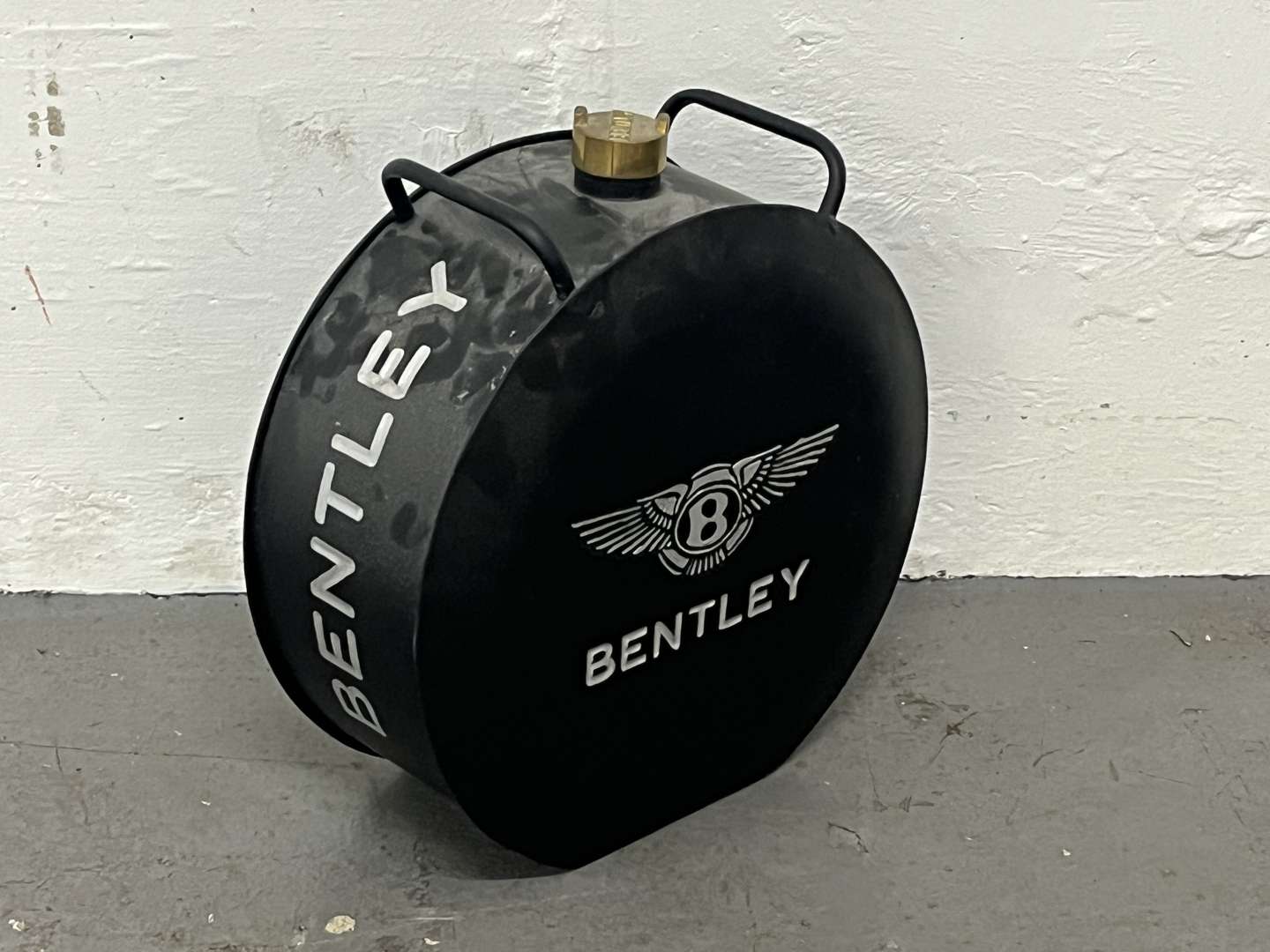 <p>Bentley Modern Two Handled Fuel Can</p>