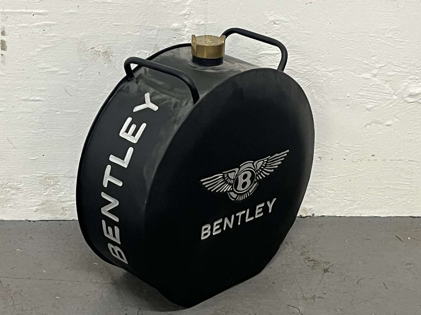 <p>Bentley Modern Two Handled Fuel Can</p>