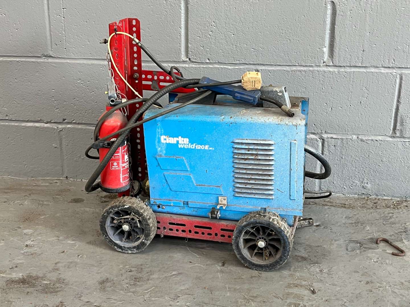 <p>Clarke Weld 120E Welder on a Trolley</p>