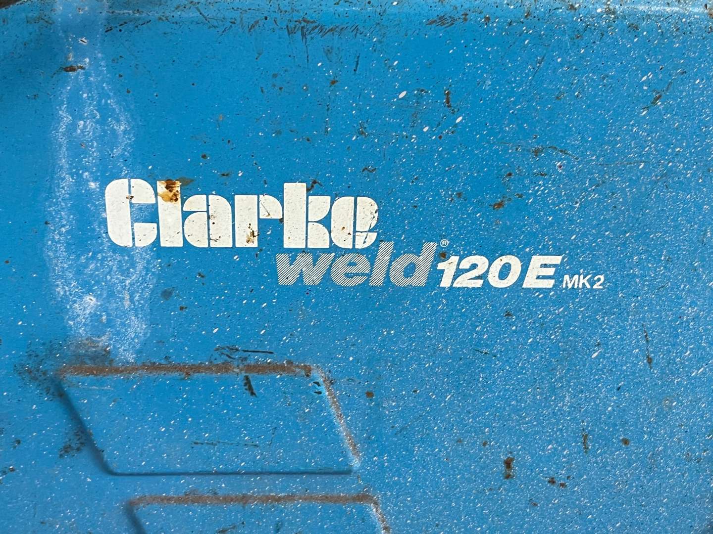 <p>Clarke Weld 120E Welder on a Trolley</p>