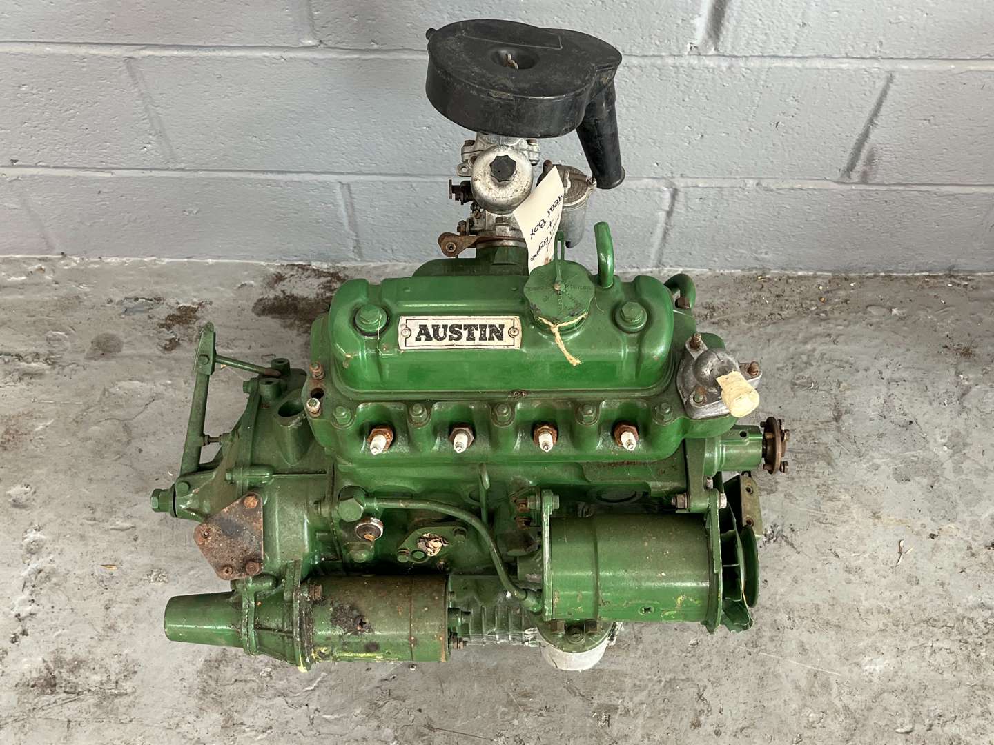 <p>A Series 850cc Mini Engine & Gearbox</p>