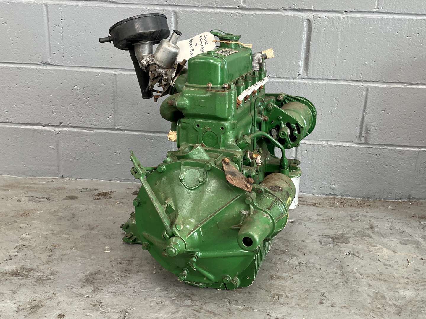 <p>A Series 850cc Mini Engine & Gearbox</p>