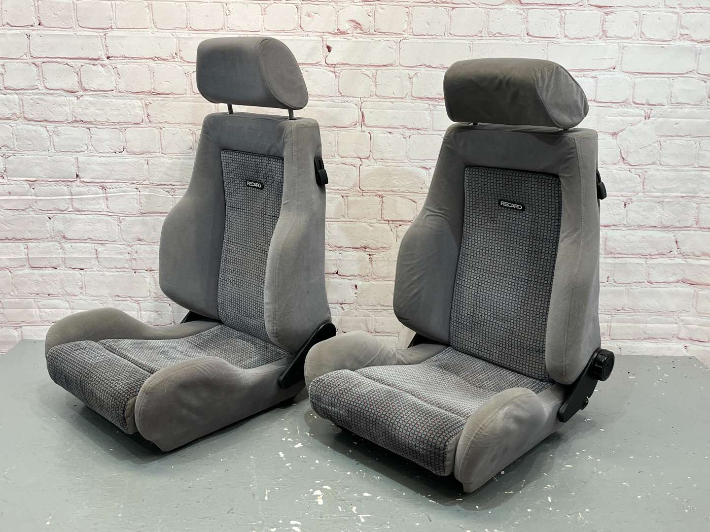 <p>Pair of Recaro Front Seats</p>