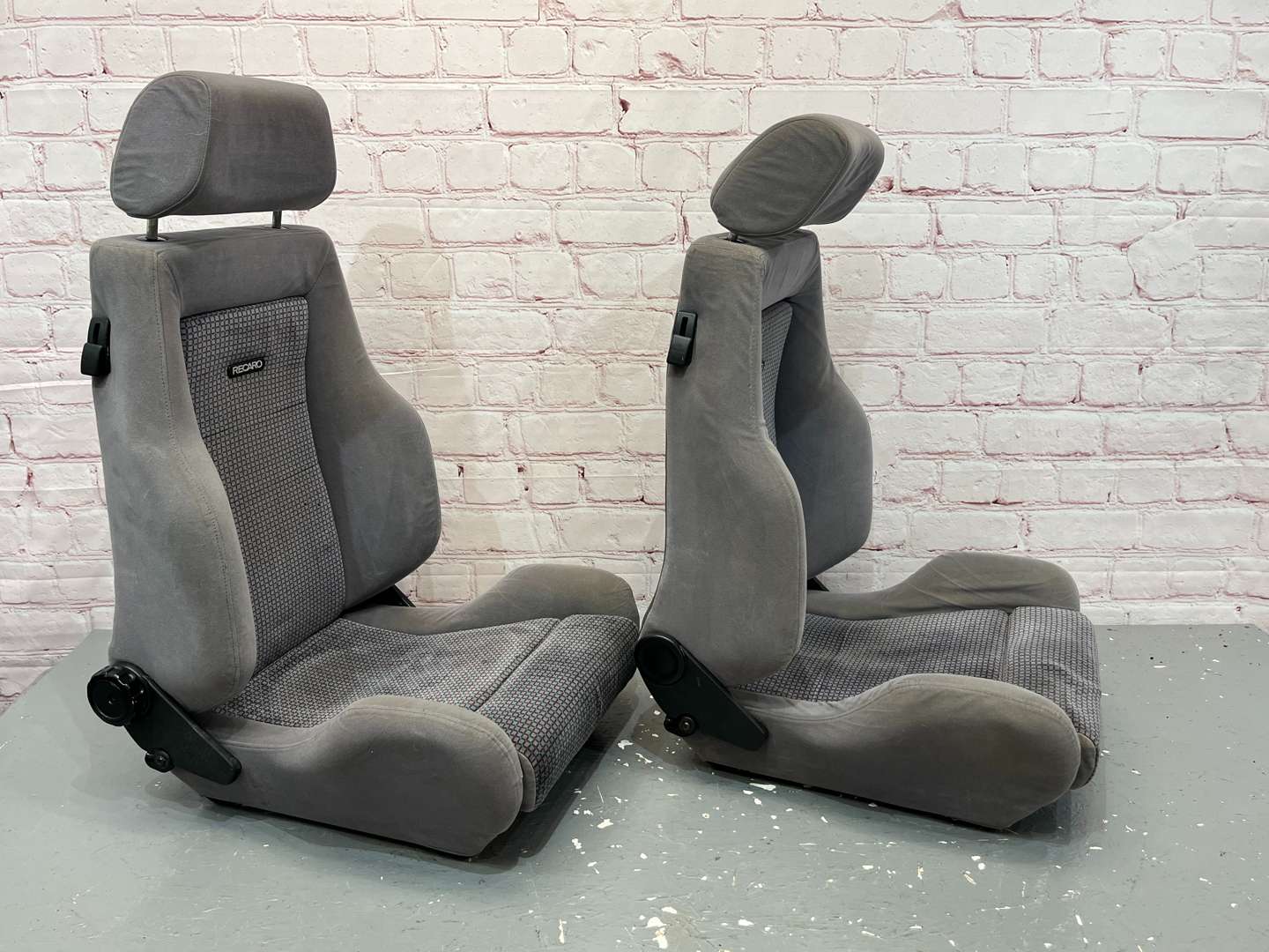 <p>Pair of Recaro Front Seats</p>