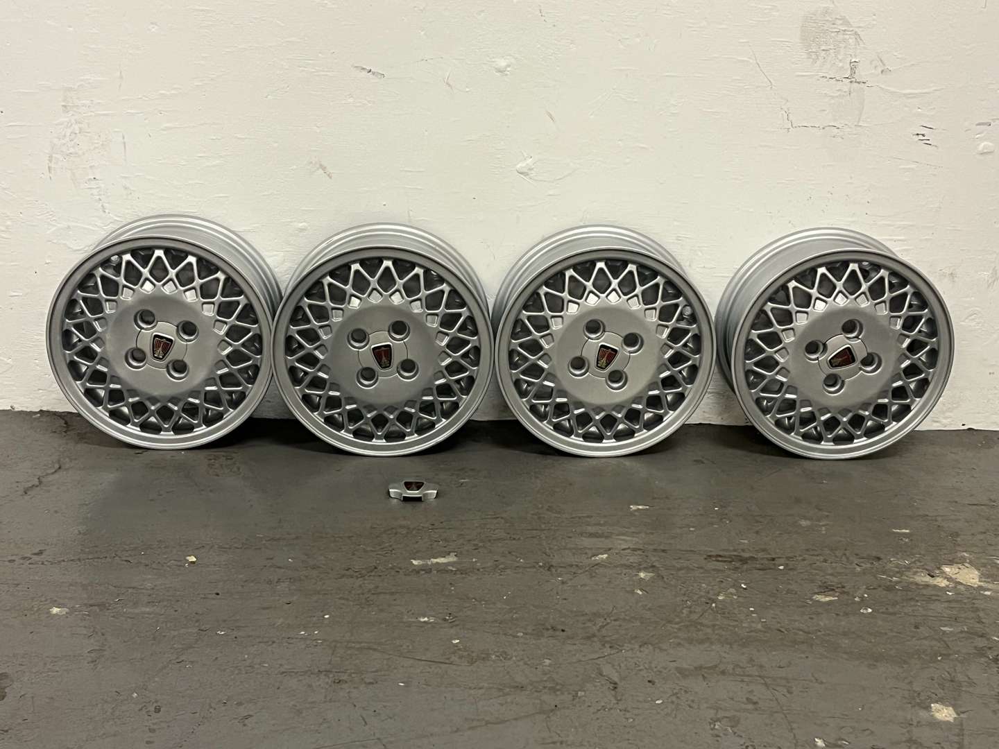 <p>Set of Four Rover Metro Alloy Wheels</p>