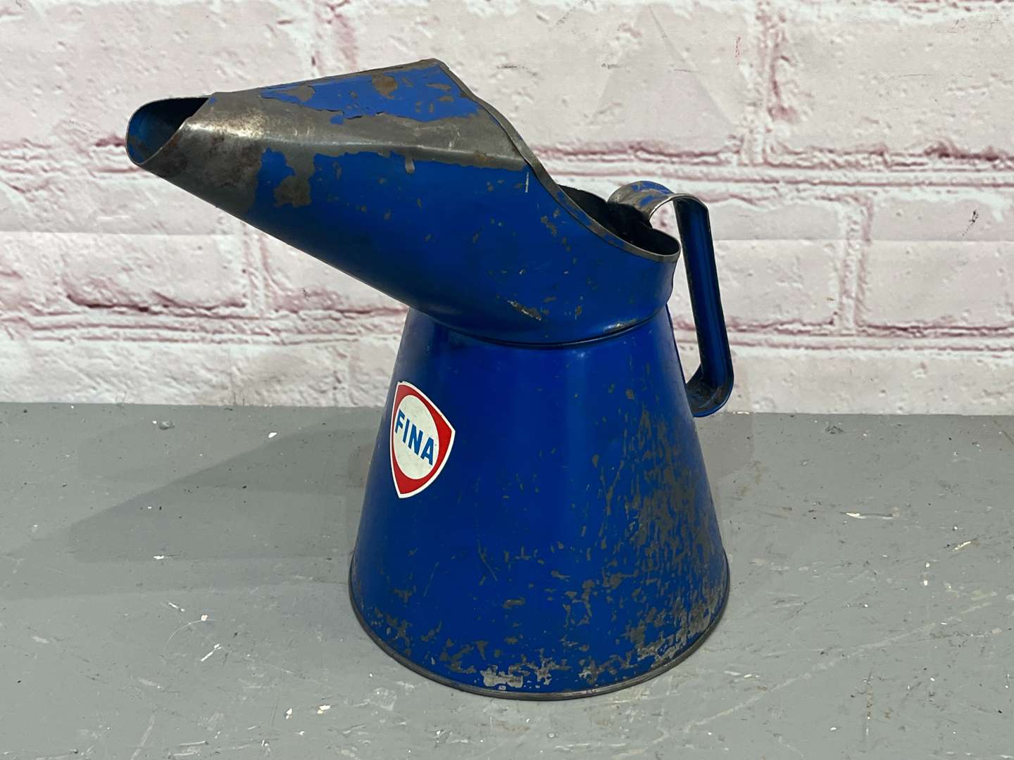 <p>Mobiloil Artic Oil Can & Fina Oil Jug (2)</p>