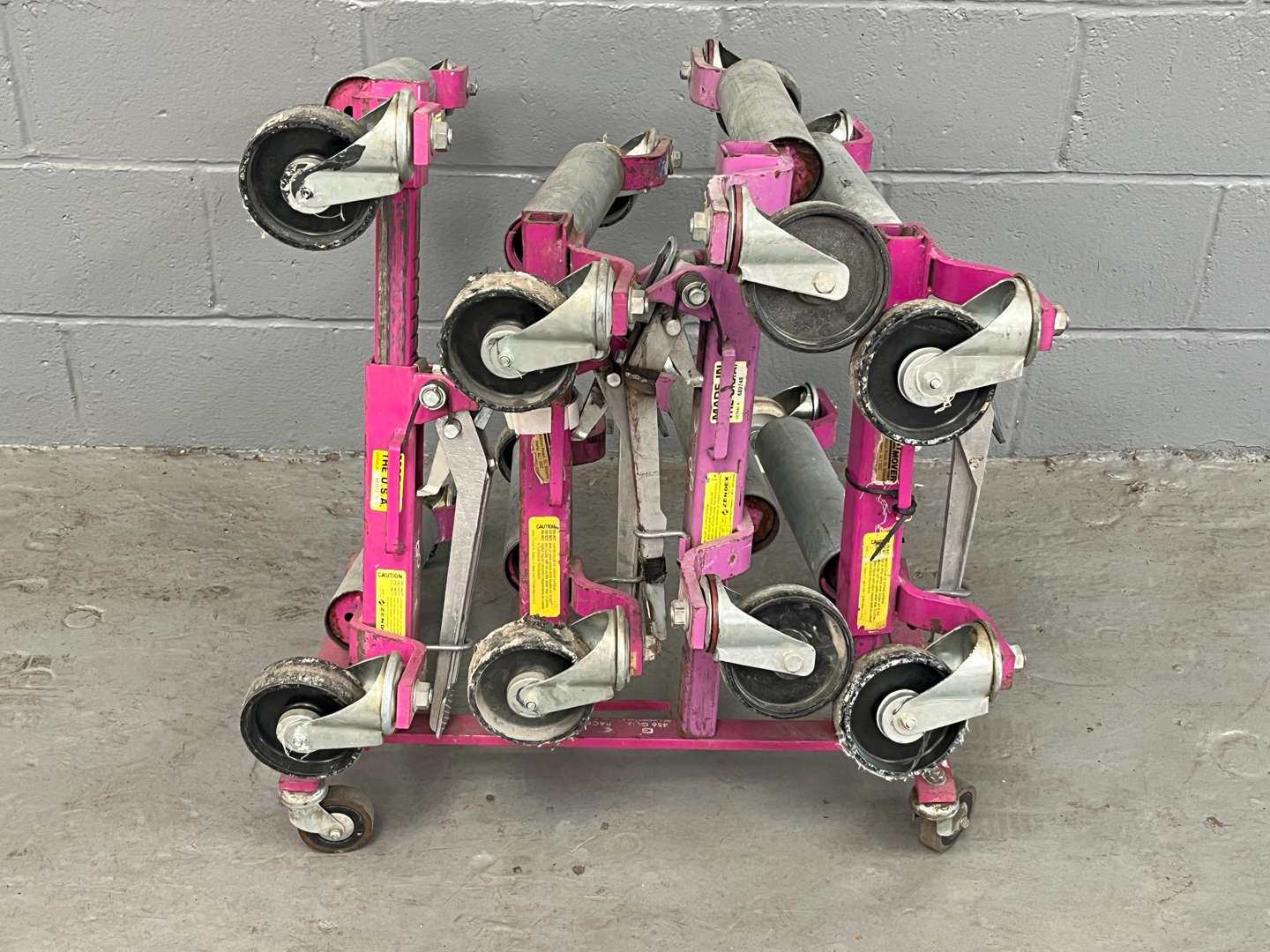 <p>Set of Four Go Go Jaks & Stand</p>
