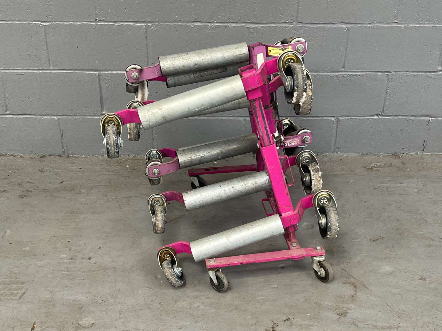 <p>Set of Four Go Go Jaks & Stand</p>