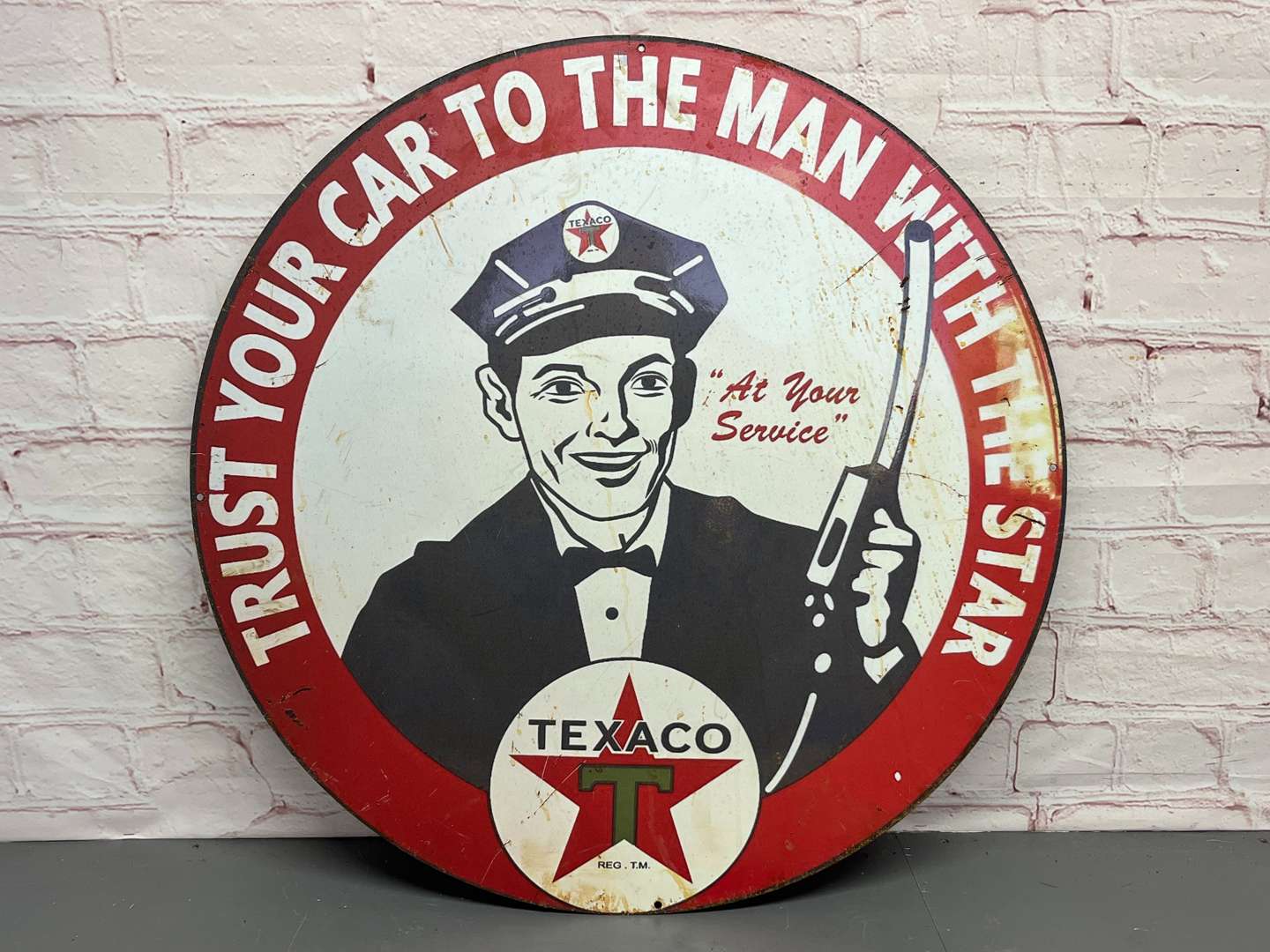 <p>Texaco Large Circular Metal Sign</p>