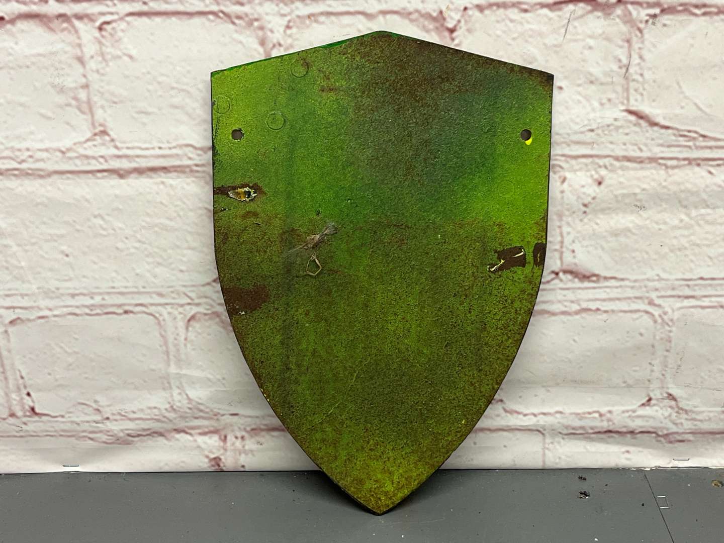 <p>Ferrari Shield Cast Iron Emblem Sign</p>