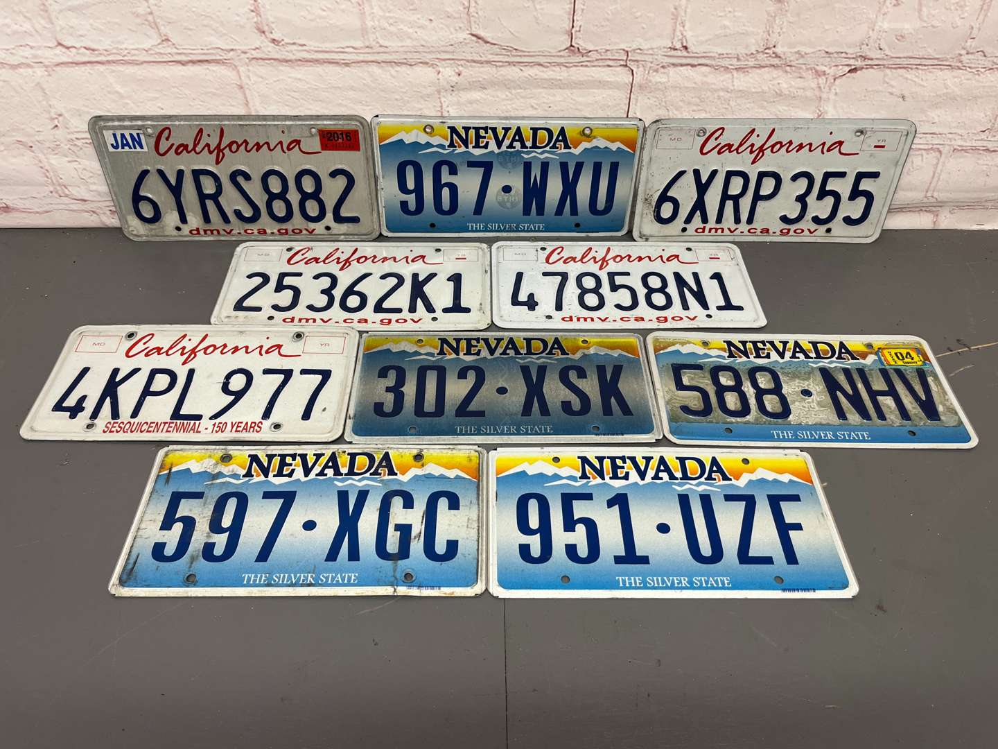 <p>Ten American Number Plates&nbsp;</p>