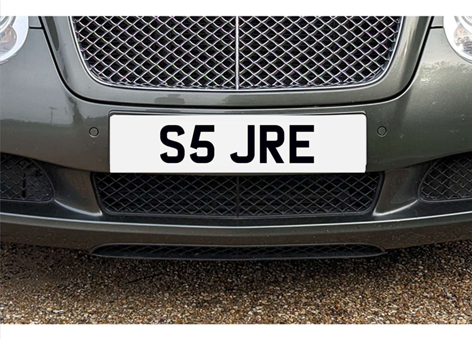 <p>&nbsp; S5 JRE Registration number</p>