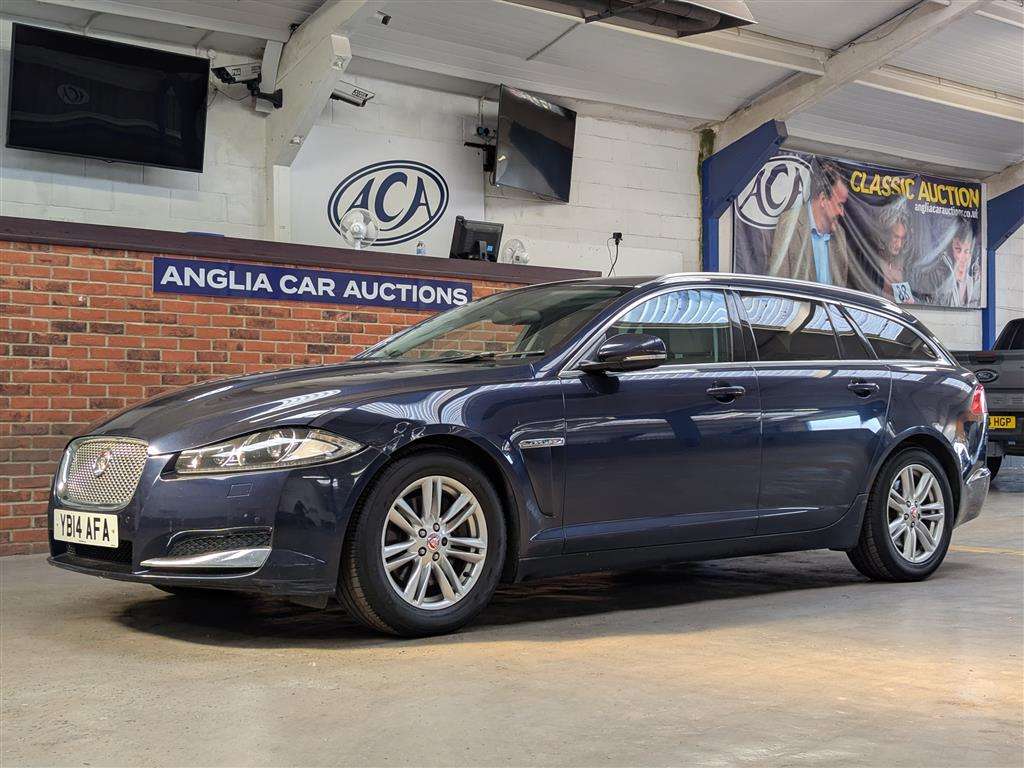 <p>2014 JAGUAR XF LUXURY D AUTO</p>