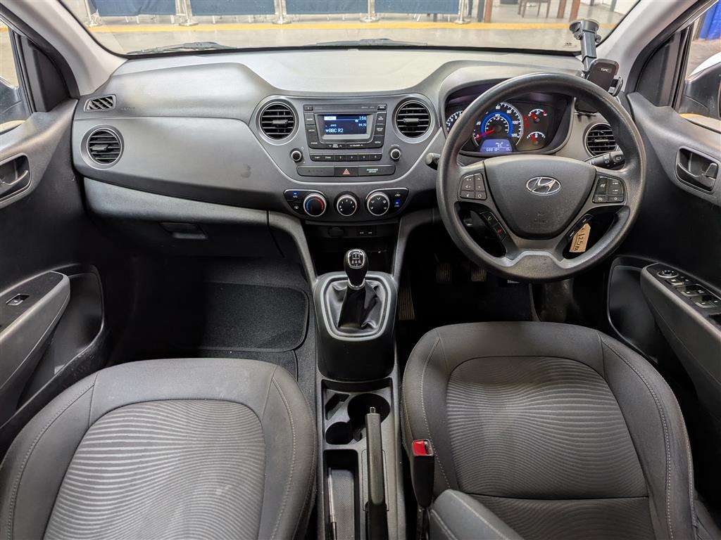 <p>2017 HYUNDAI I10 SE</p>